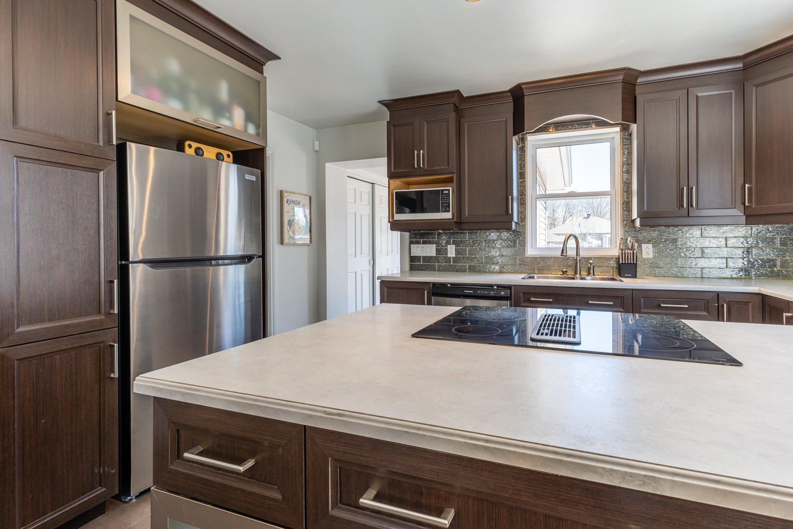 









655


126e Rue

,
Shawinigan,




QC
G9P3X3

