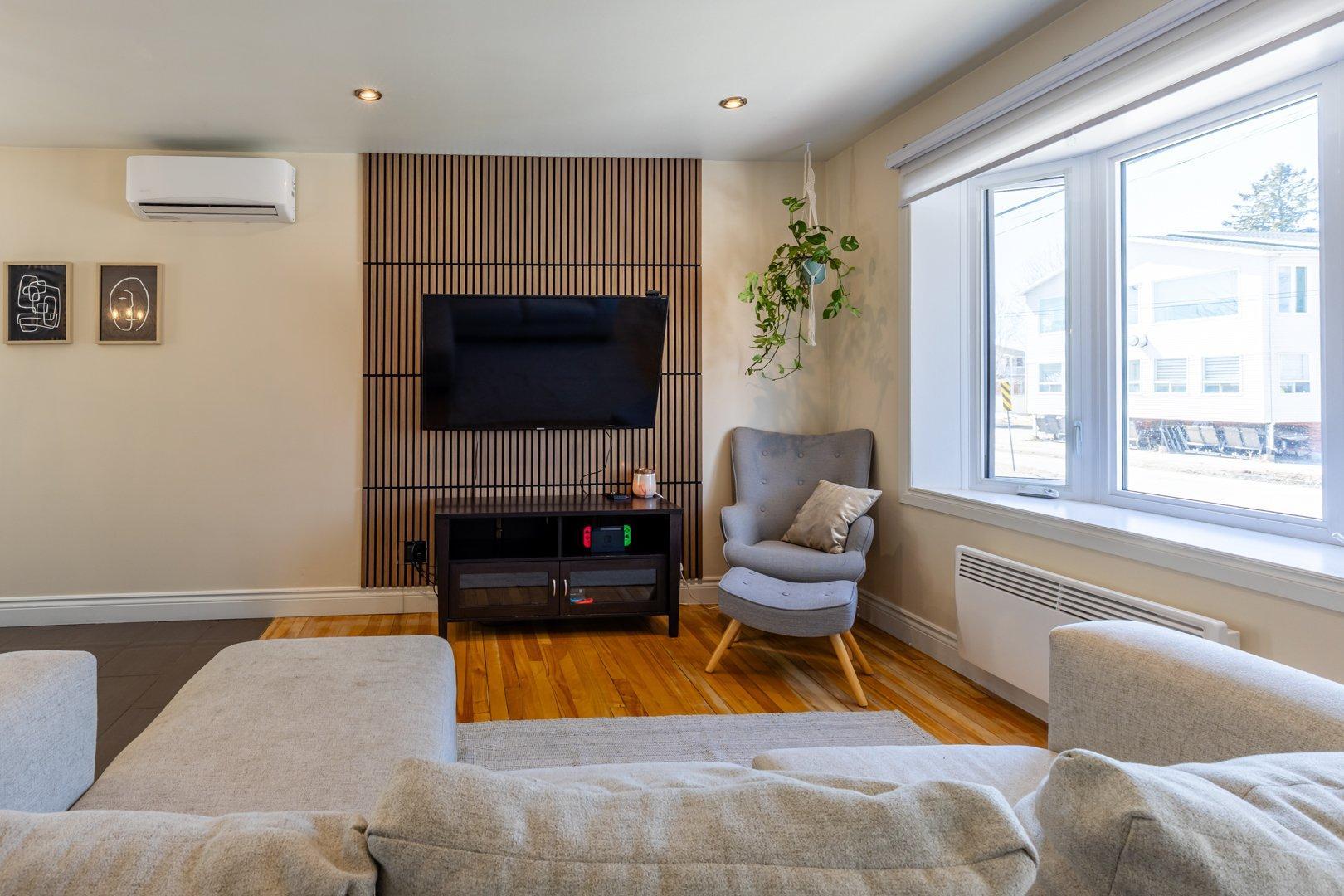 









655


126e Rue

,
Shawinigan,




QC
G9P3X3

