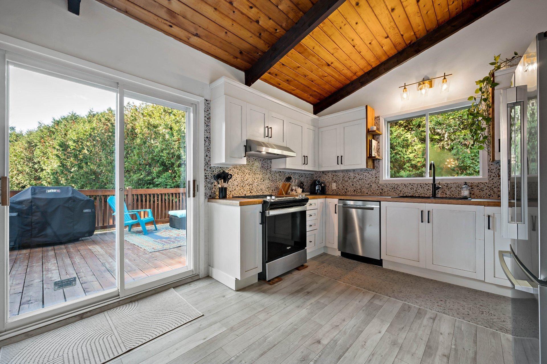 









1470


Rue Labelle

,
Mont-Tremblant,




QC
J8E2N5

