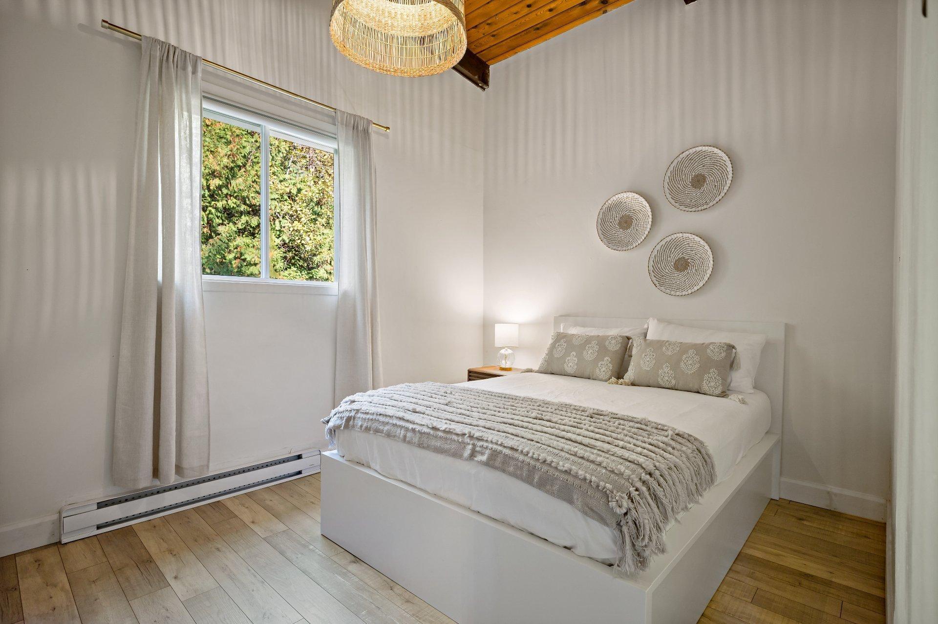 









1470


Rue Labelle

,
Mont-Tremblant,




QC
J8E2N5

