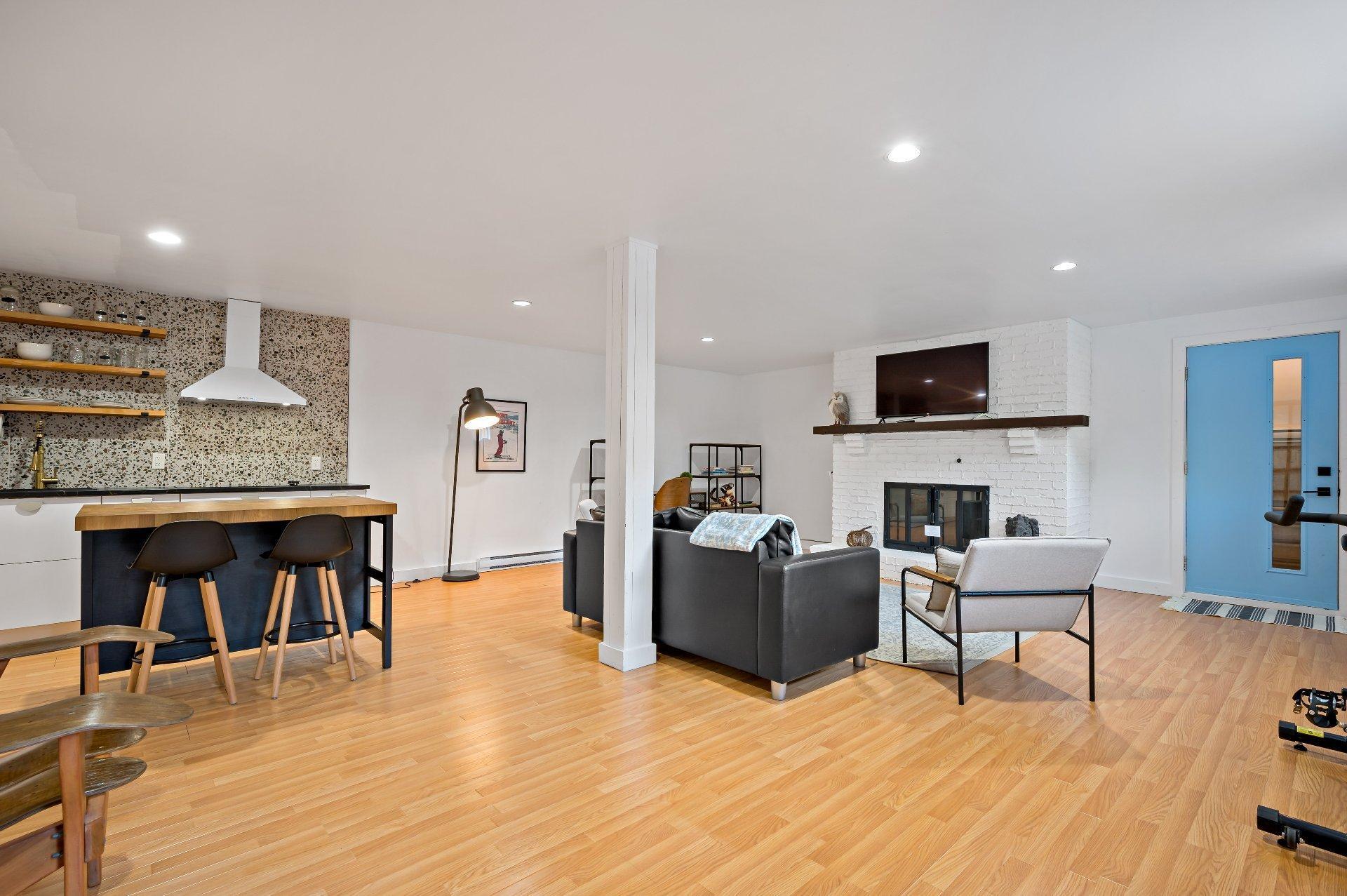 









1470


Rue Labelle

,
Mont-Tremblant,




QC
J8E2N5

