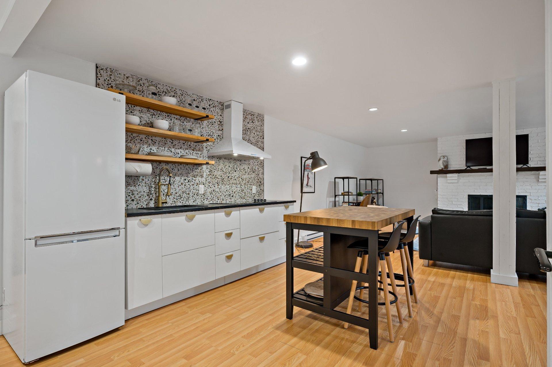









1470


Rue Labelle

,
Mont-Tremblant,




QC
J8E2N5

