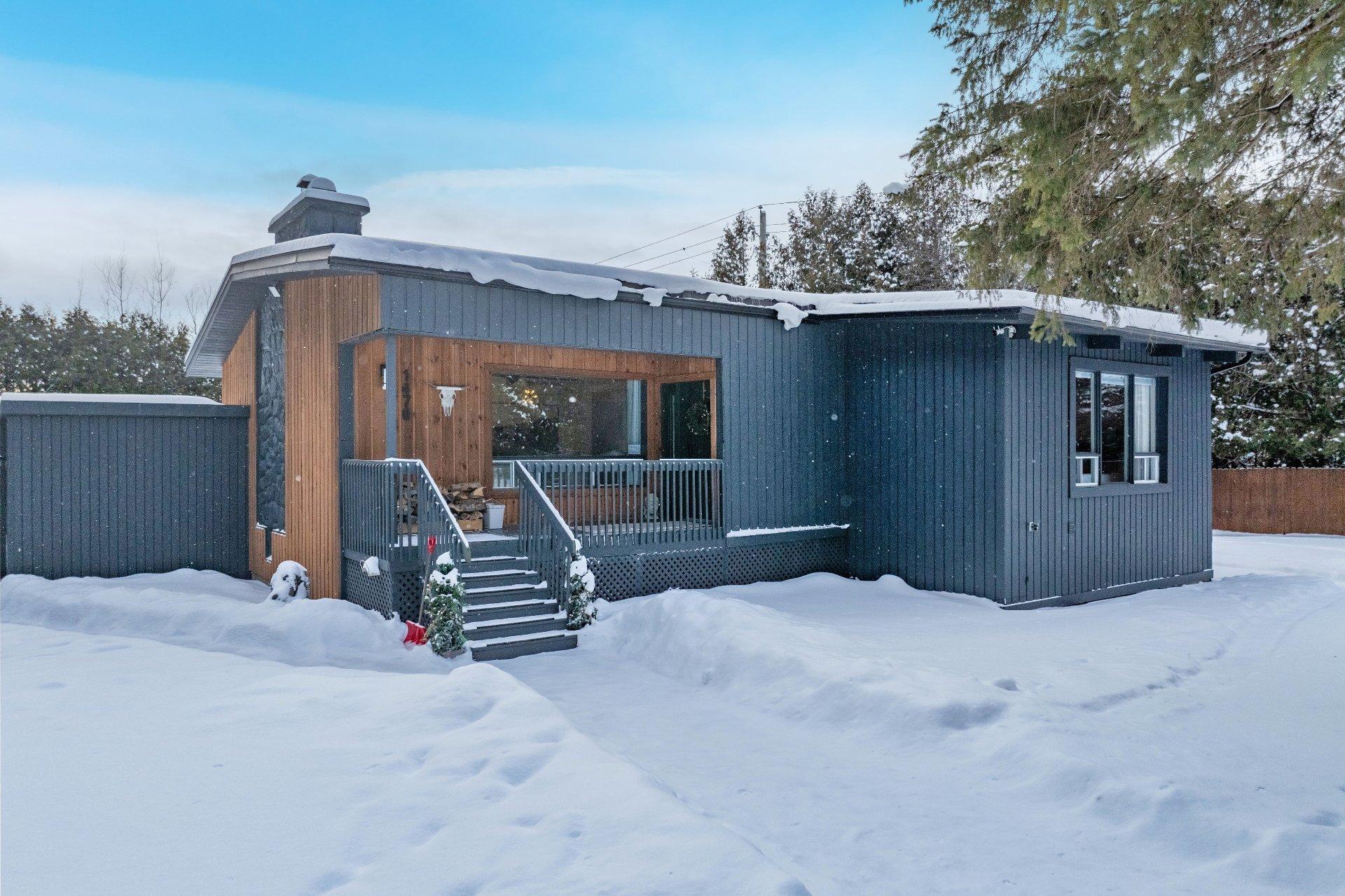 









1470


Rue Labelle

,
Mont-Tremblant,




QC
J8E2N5


