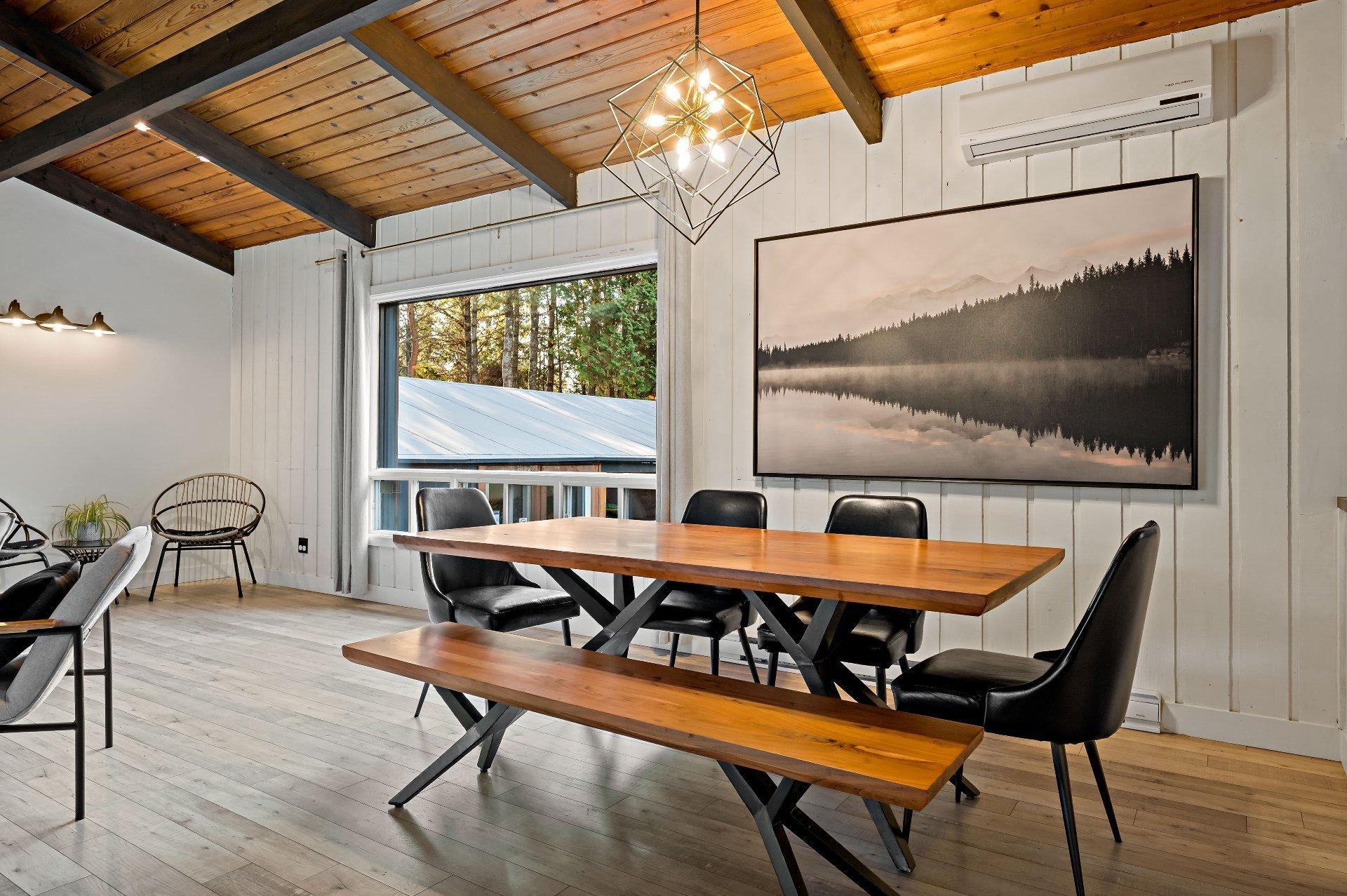 









1470


Rue Labelle

,
Mont-Tremblant,




QC
J8E2N5

