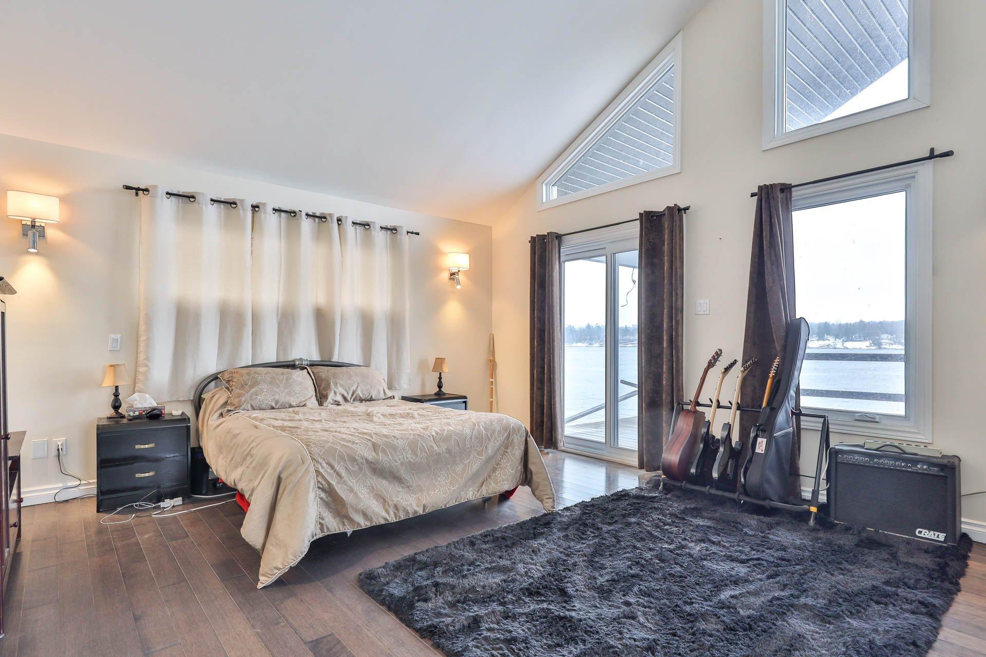 









118


Ch. du Fer-à-Cheval

,
Gatineau (Masson-Angers),




QC
J8M1L9

