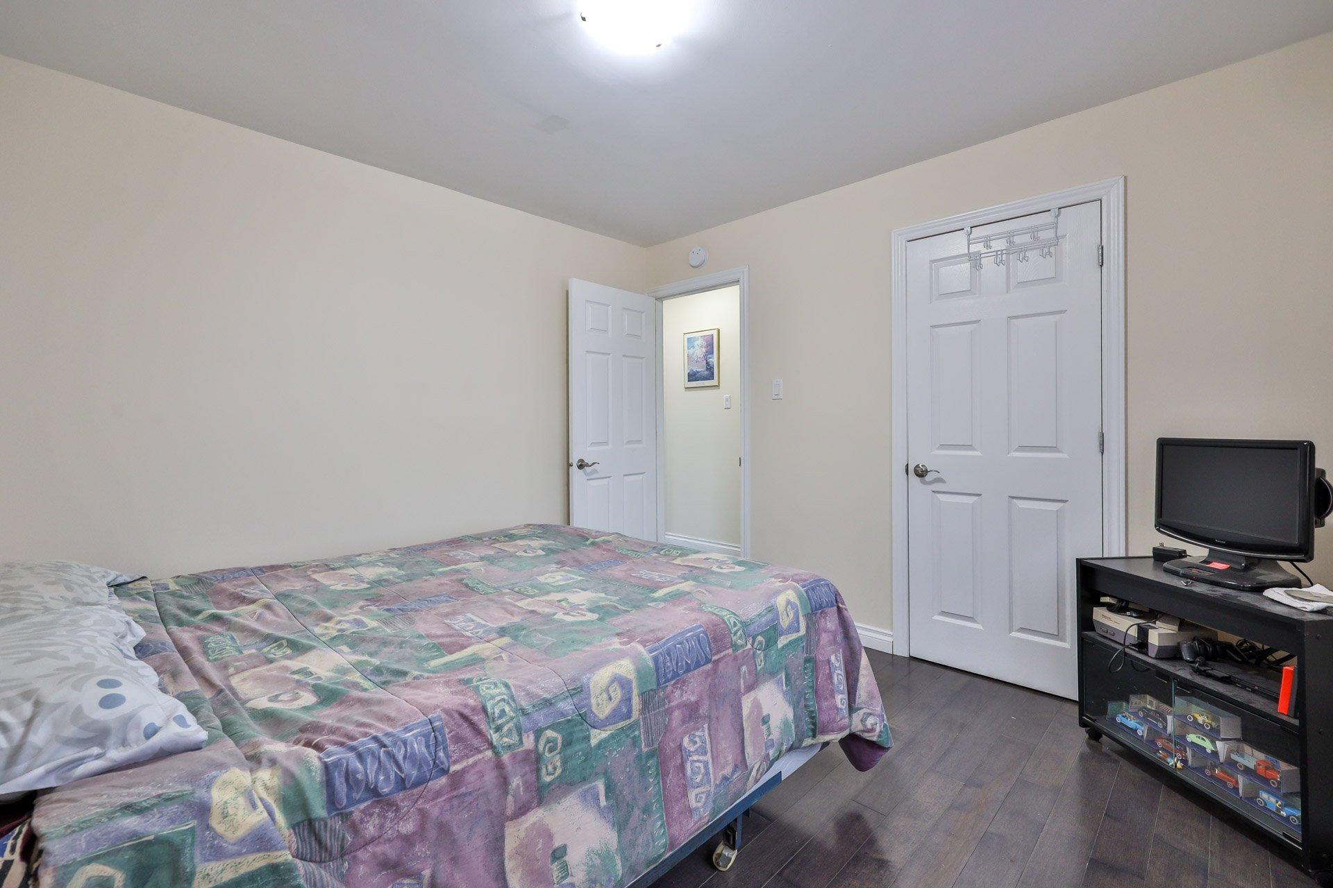 









118


Ch. du Fer-à-Cheval

,
Gatineau (Masson-Angers),




QC
J8M1L9

