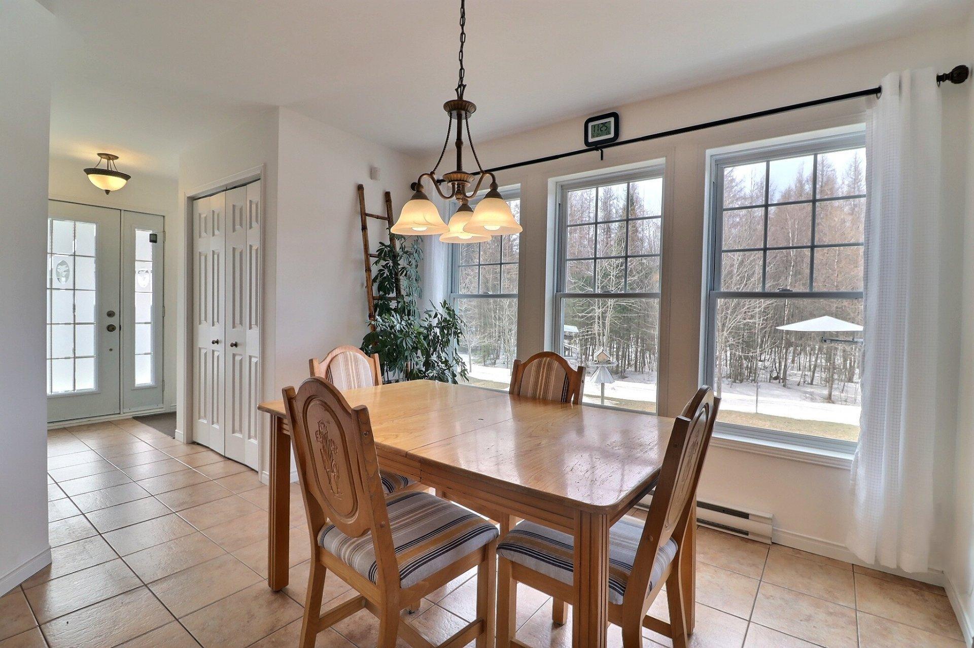 









3411


Route de Fossambault

,
Sainte-Catherine-de-la-Jacques-Cartier,




QC
G3N1R6

