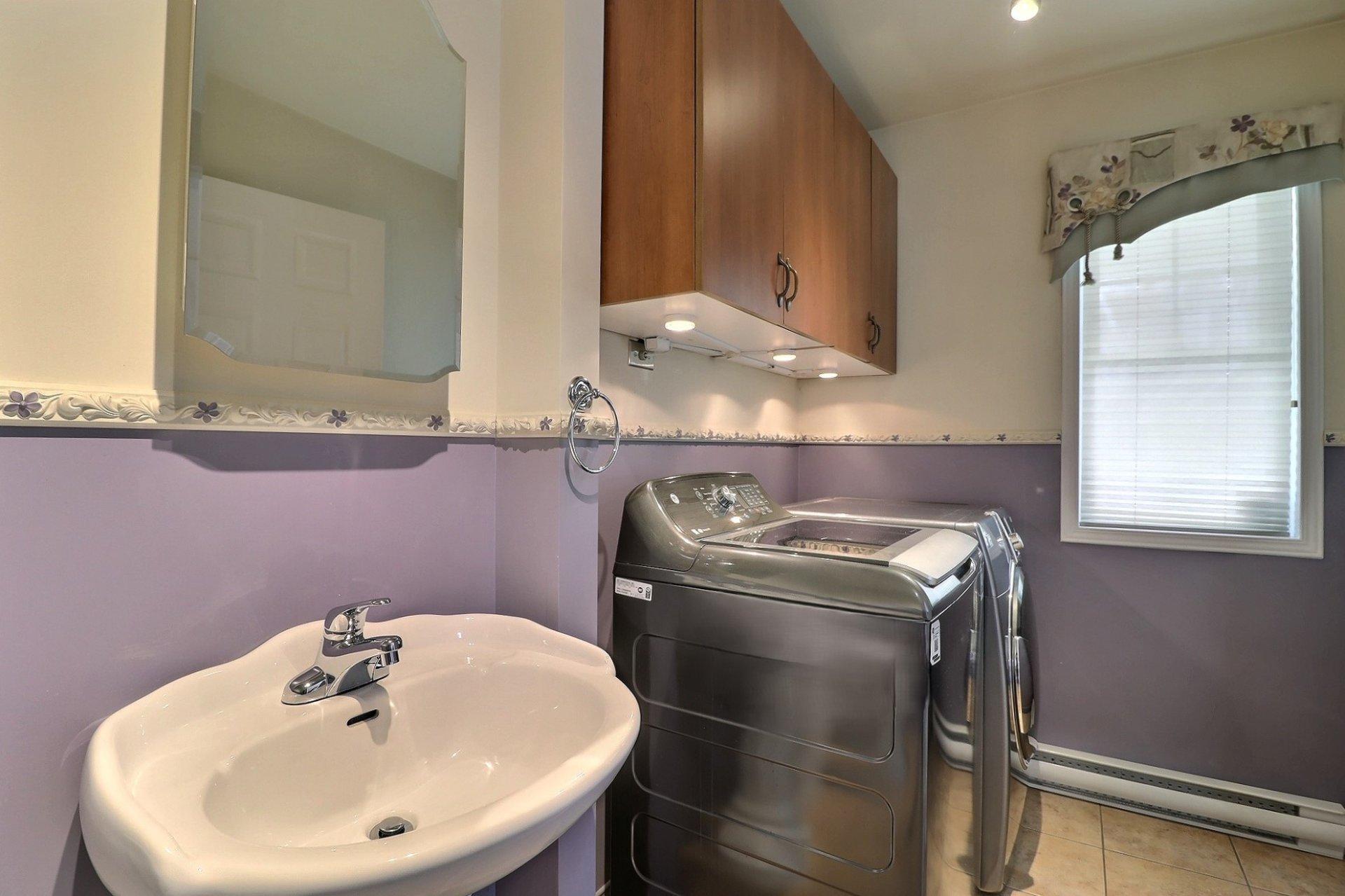 









3411


Route de Fossambault

,
Sainte-Catherine-de-la-Jacques-Cartier,




QC
G3N1R6

