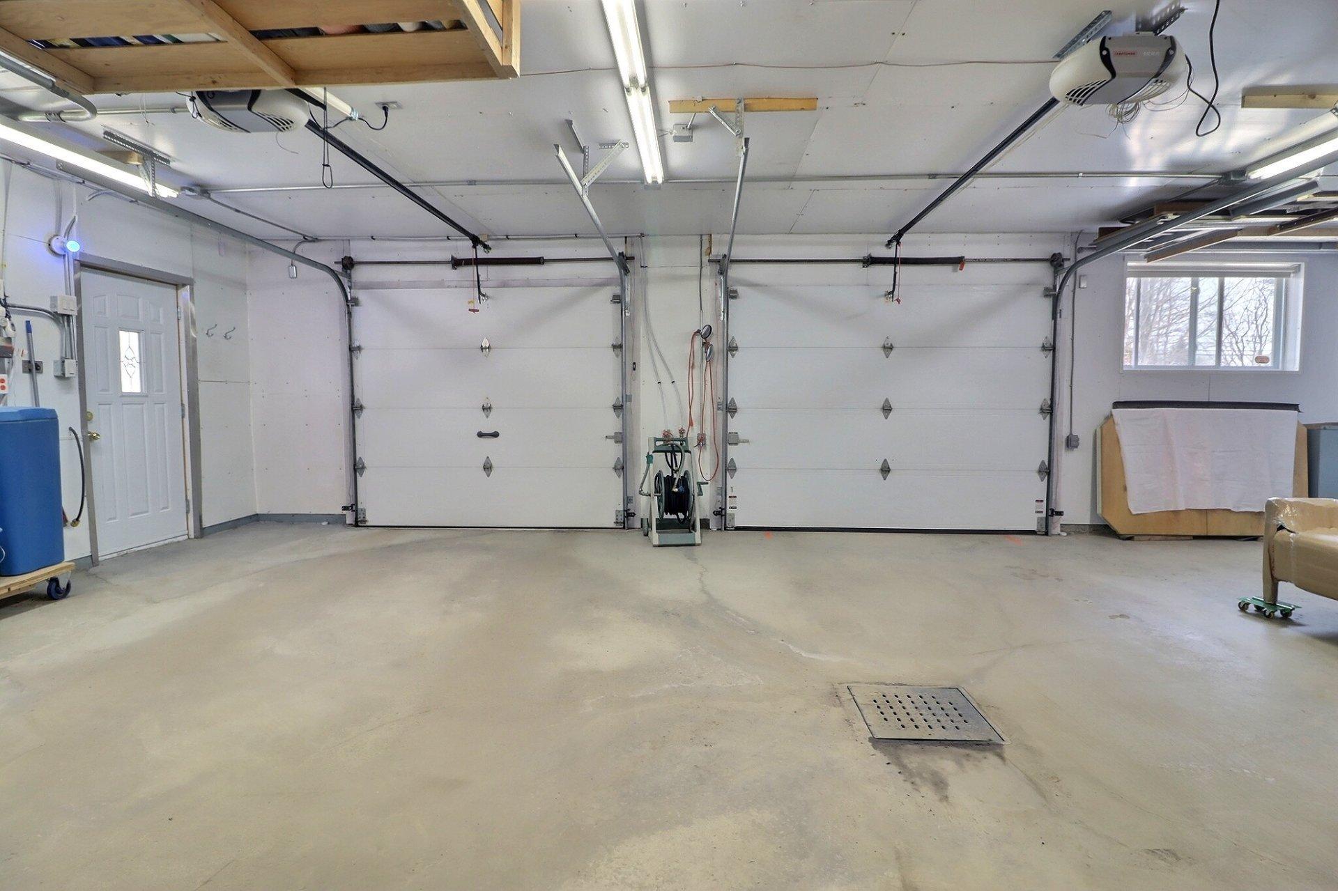 









3411


Route de Fossambault

,
Sainte-Catherine-de-la-Jacques-Cartier,




QC
G3N1R6

