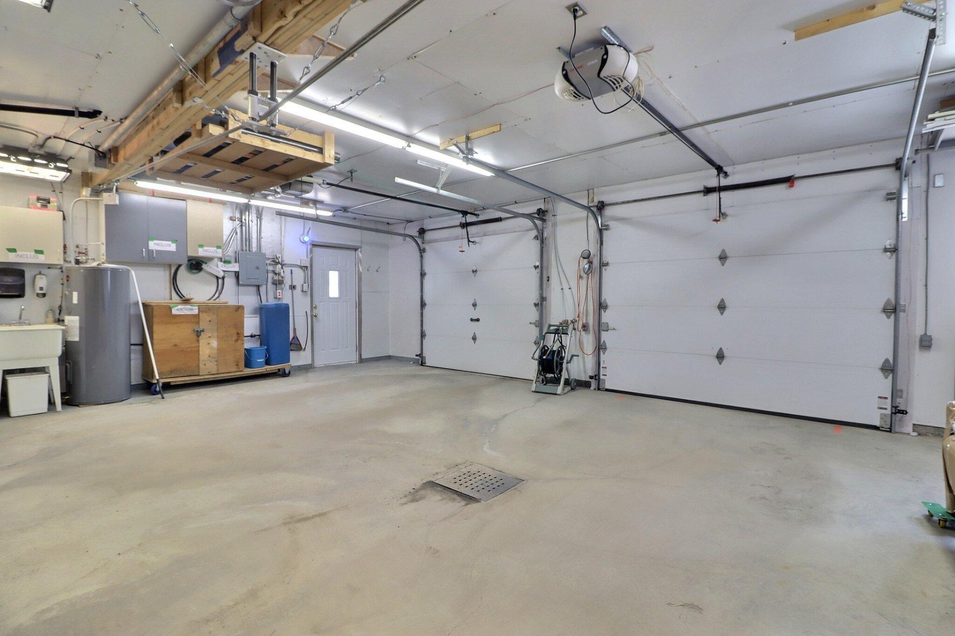 









3411


Route de Fossambault

,
Sainte-Catherine-de-la-Jacques-Cartier,




QC
G3N1R6

