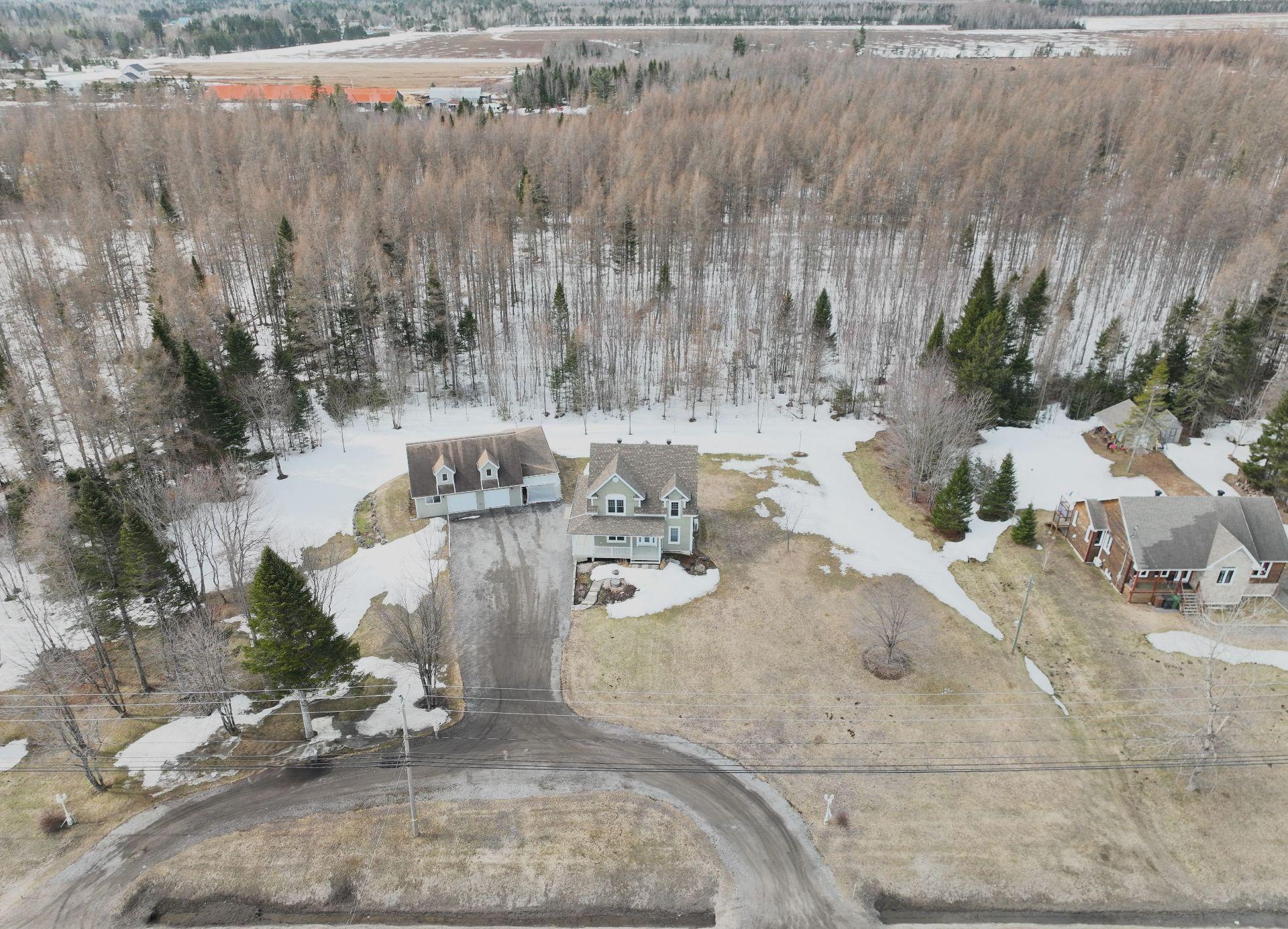 









3411


Route de Fossambault

,
Sainte-Catherine-de-la-Jacques-Cartier,




QC
G3N1R6

