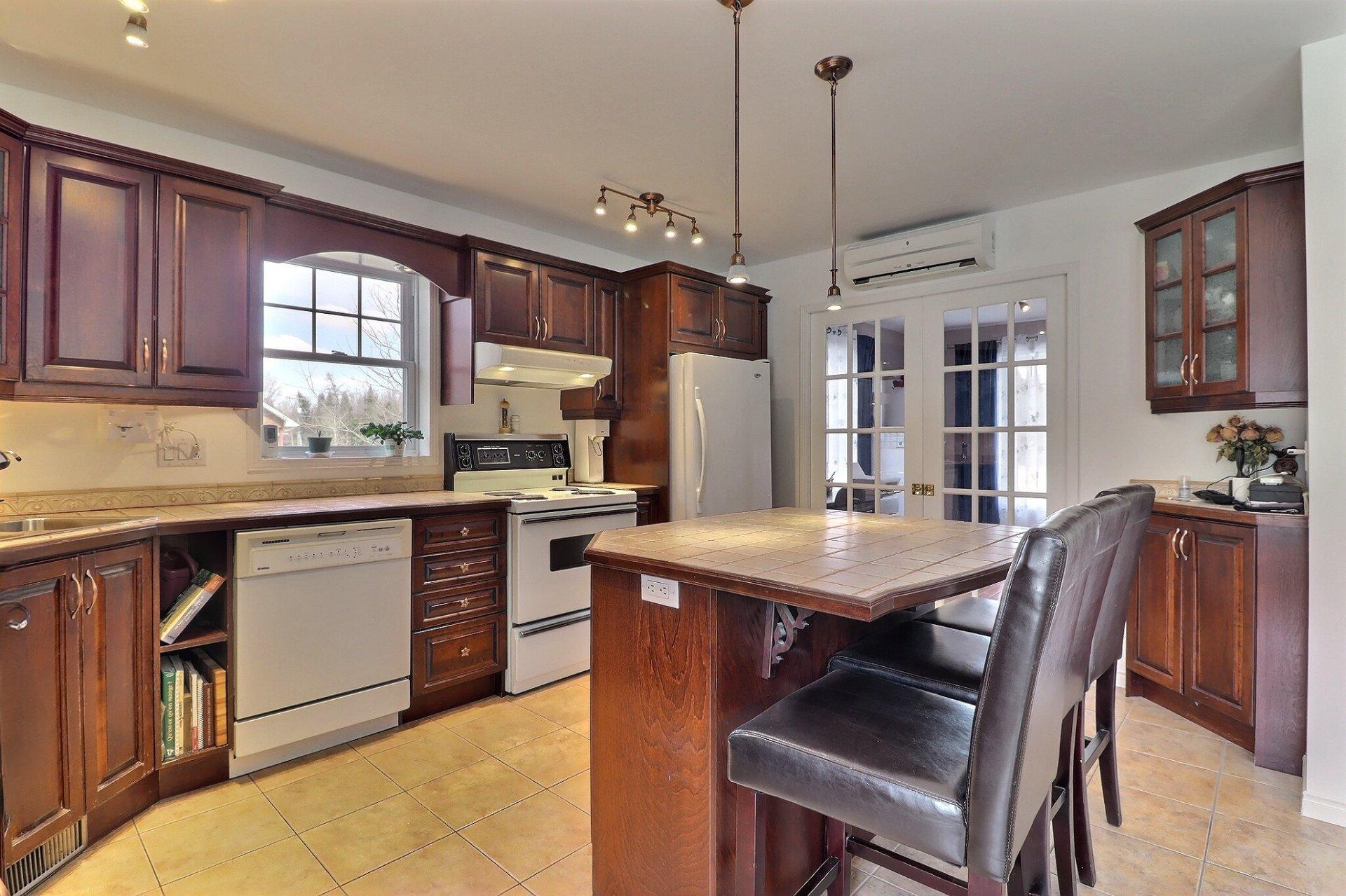 









3411


Route de Fossambault

,
Sainte-Catherine-de-la-Jacques-Cartier,




QC
G3N1R6

