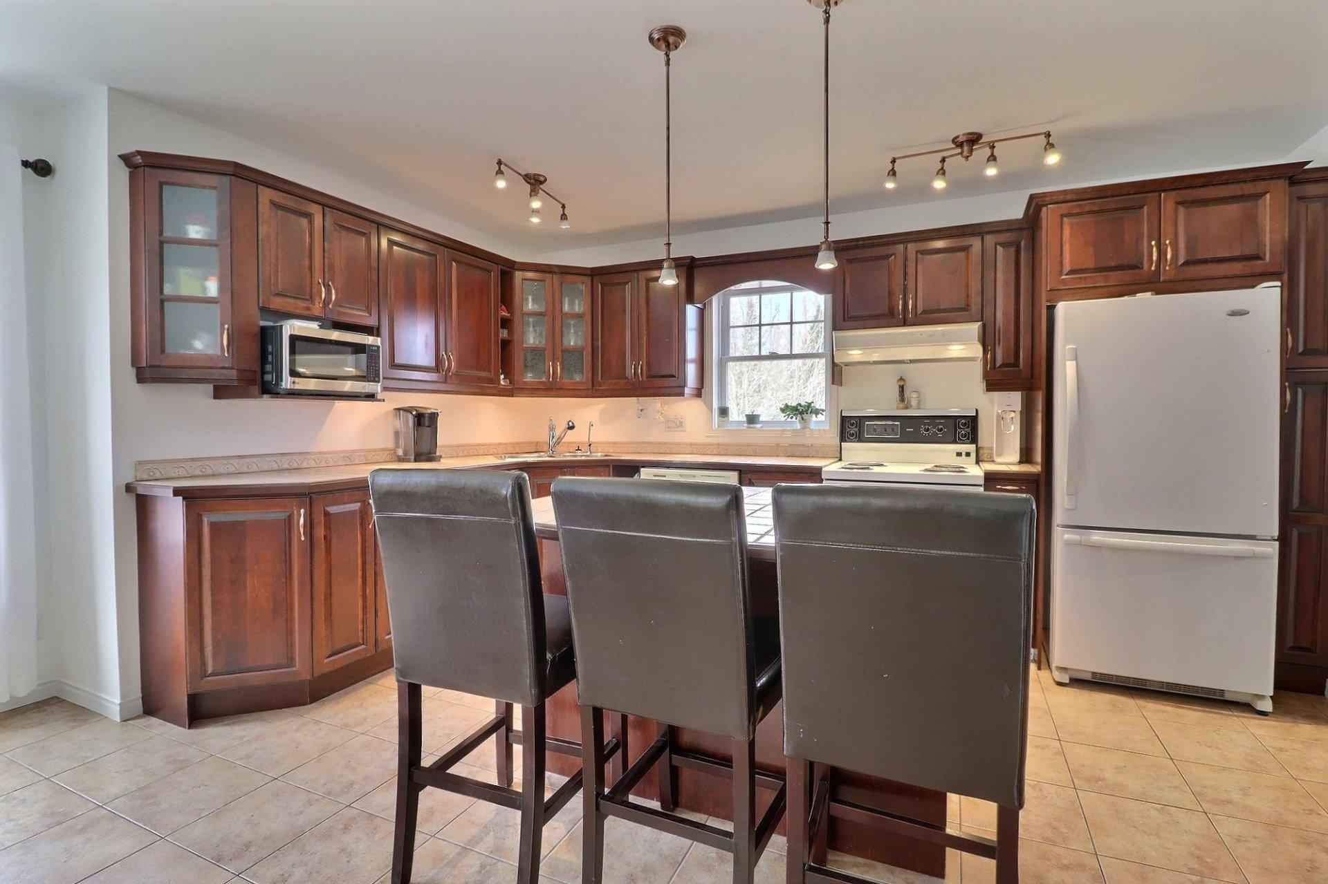









3411


Route de Fossambault

,
Sainte-Catherine-de-la-Jacques-Cartier,




QC
G3N1R6

