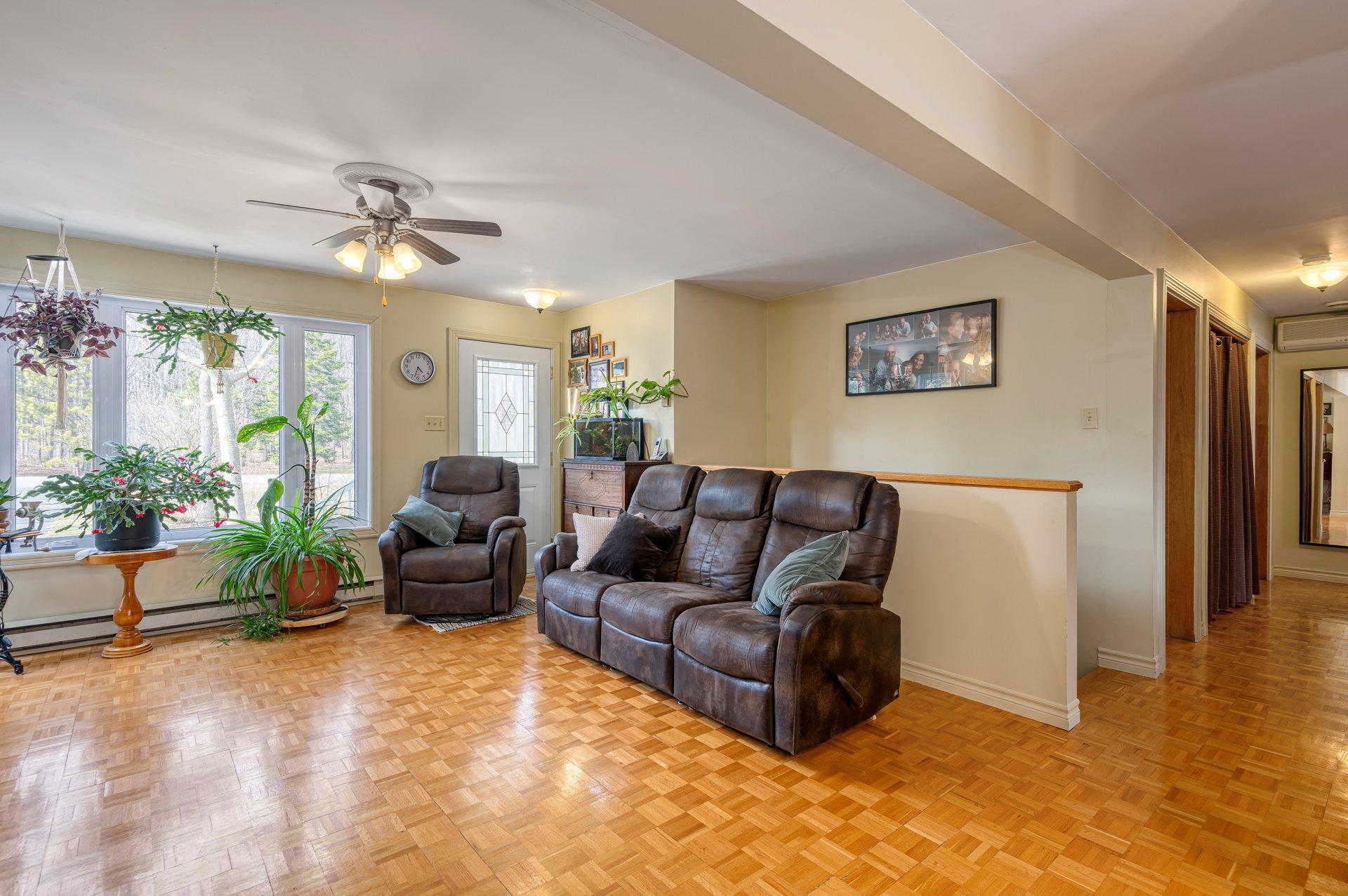 









267


Route 116

,
Acton Vale,




QC
J0H1A0

