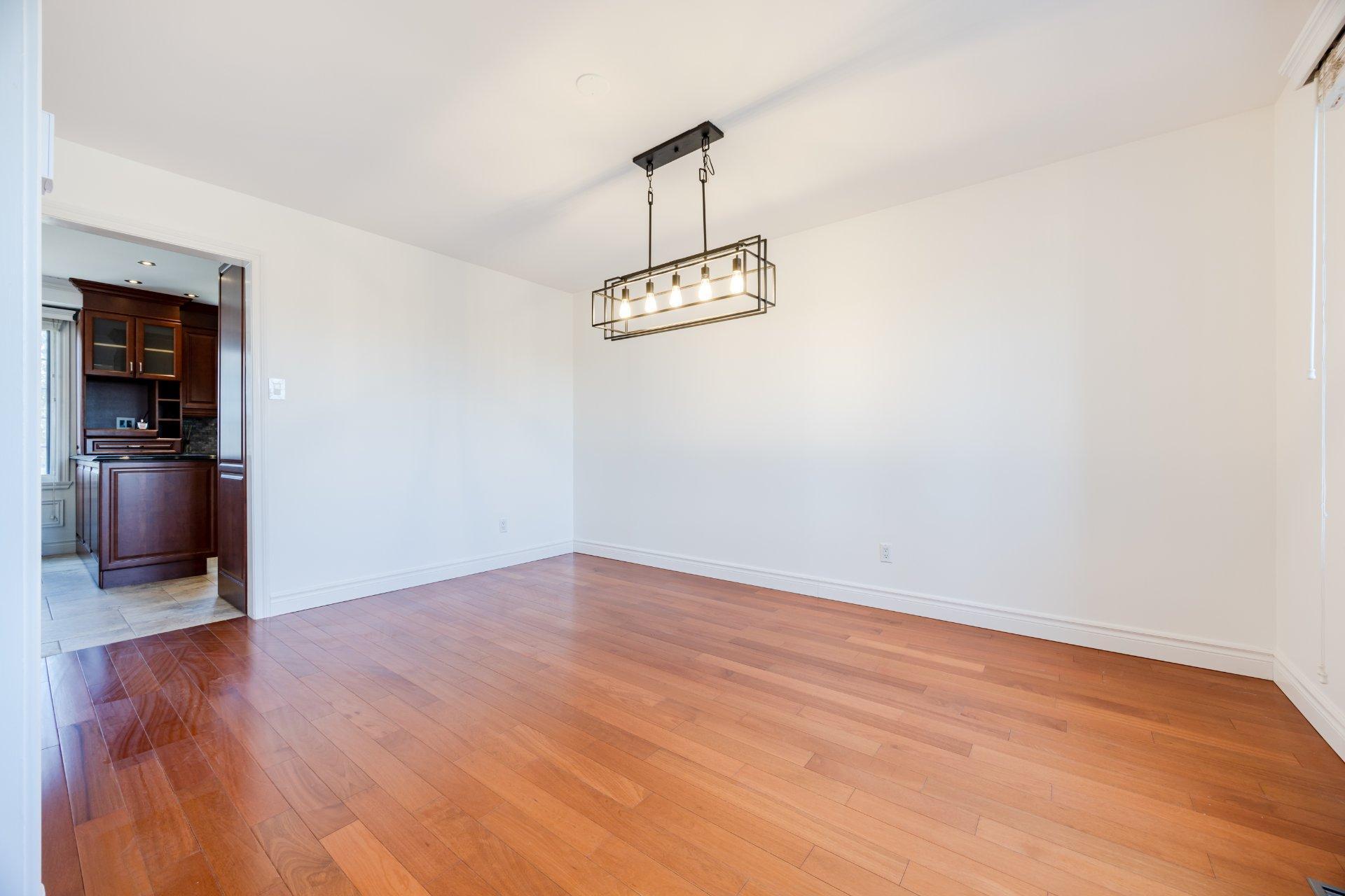 









8280


Av. San-Francisco

,
Brossard,




QC
J4X1Y4

