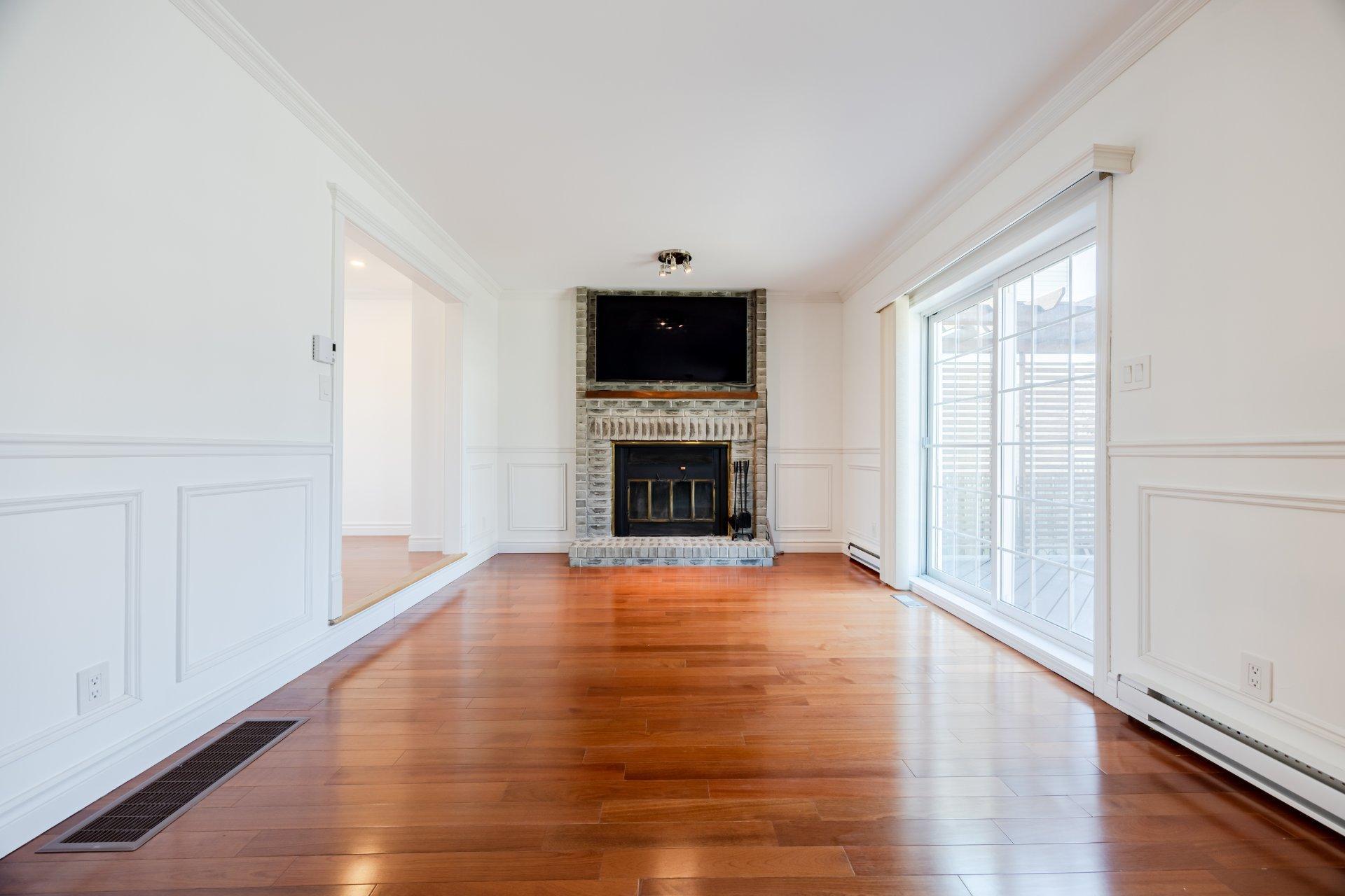 









8280


Av. San-Francisco

,
Brossard,




QC
J4X1Y4

