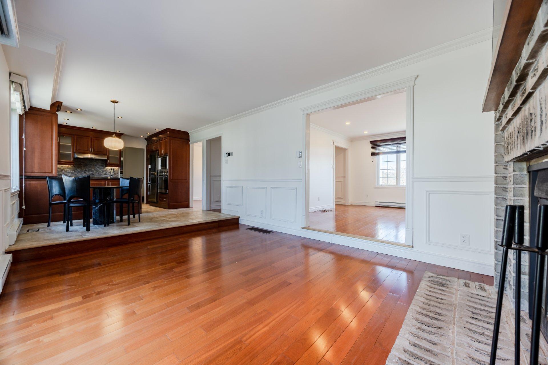 









8280


Av. San-Francisco

,
Brossard,




QC
J4X1Y4

