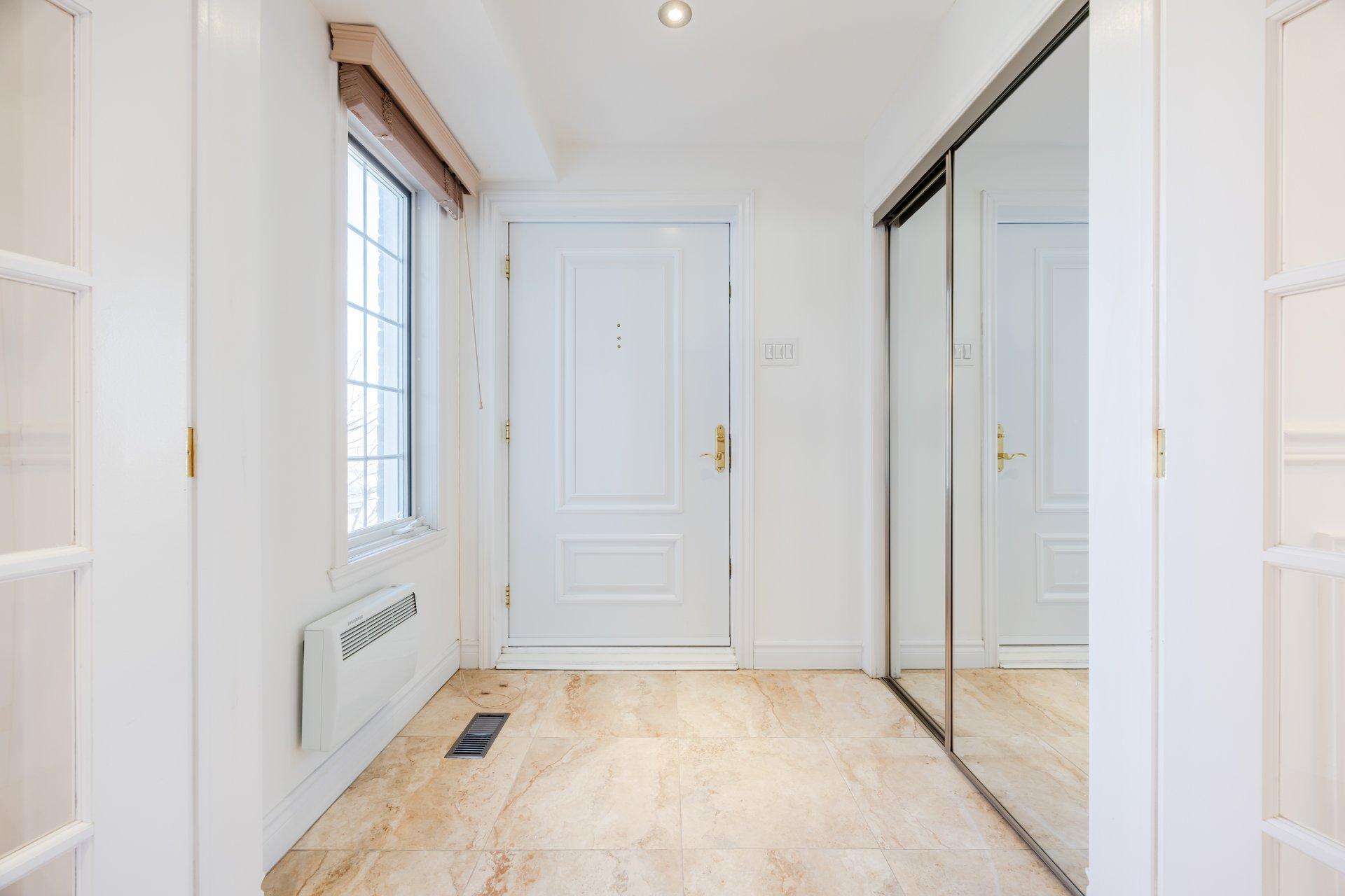 









8280


Av. San-Francisco

,
Brossard,




QC
J4X1Y4


