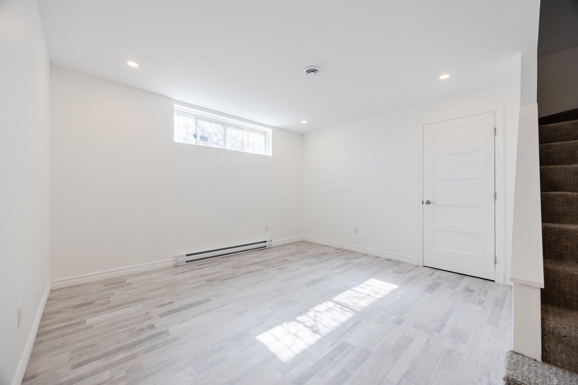 









8280


Av. San-Francisco

,
Brossard,




QC
J4X1Y4

