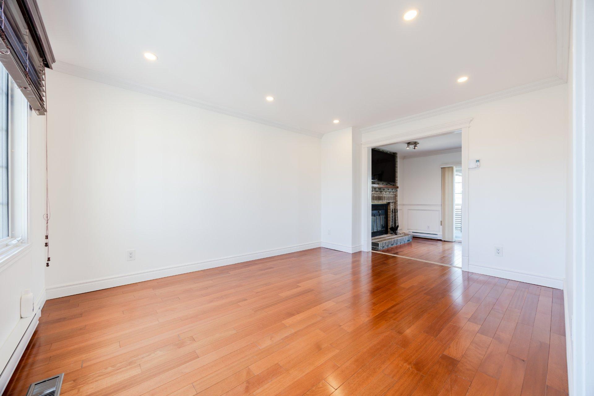 









8280


Av. San-Francisco

,
Brossard,




QC
J4X1Y4

