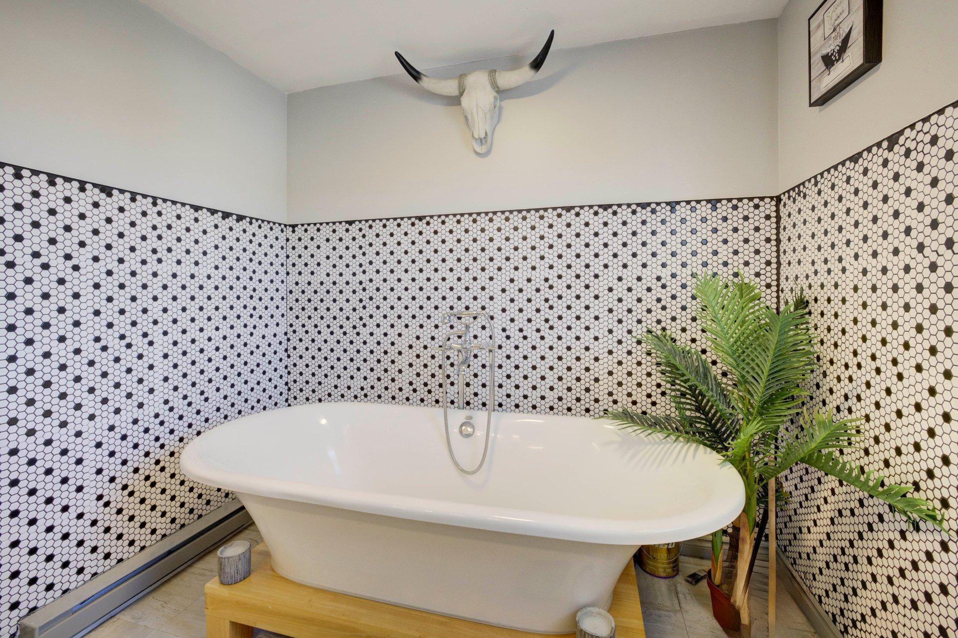 









21


Av. Bruno

,
Saint-Cyprien-de-Napierville,




QC
J0J1L0

