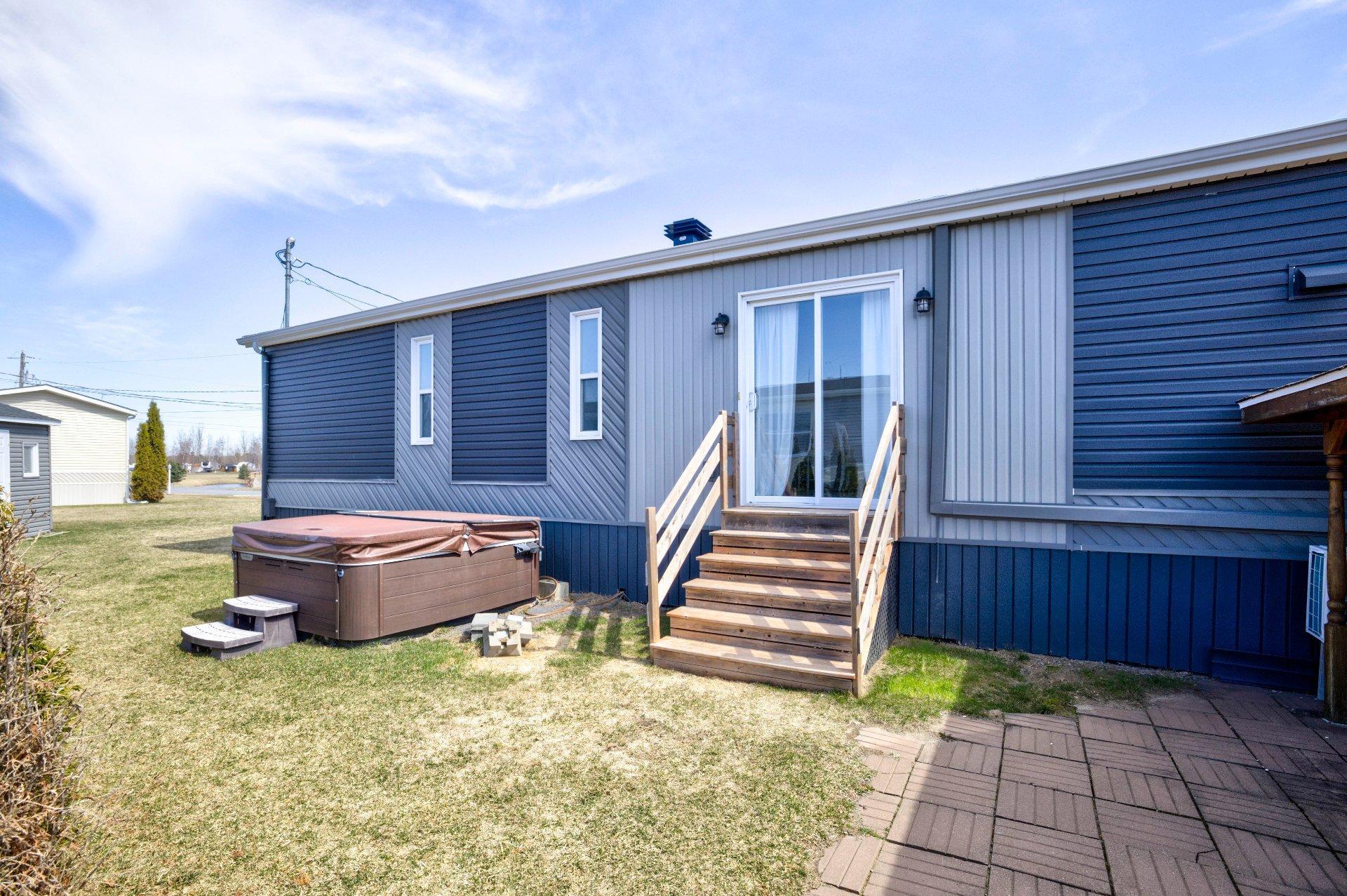 









21


Av. Bruno

,
Saint-Cyprien-de-Napierville,




QC
J0J1L0

