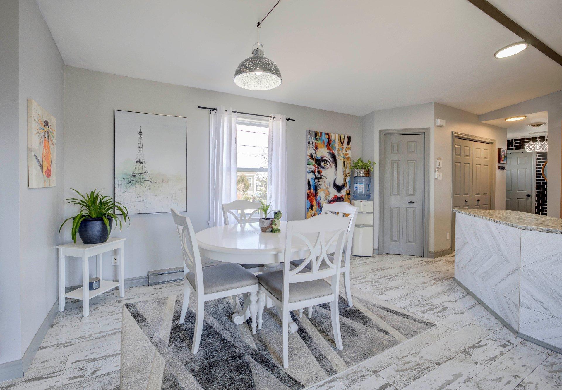 









21


Av. Bruno

,
Saint-Cyprien-de-Napierville,




QC
J0J1L0

