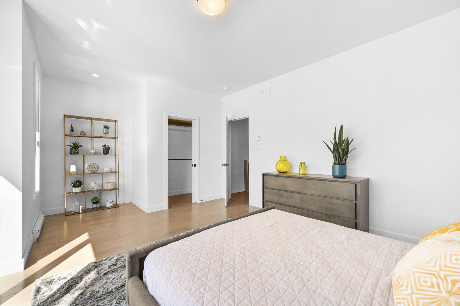









185


21e Rue O.

,
Venise-en-Québec,




QC
J0J2K0

