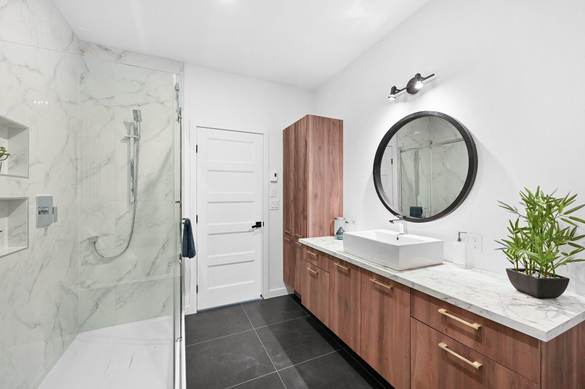 









185


21e Rue O.

,
Venise-en-Québec,




QC
J0J2K0

