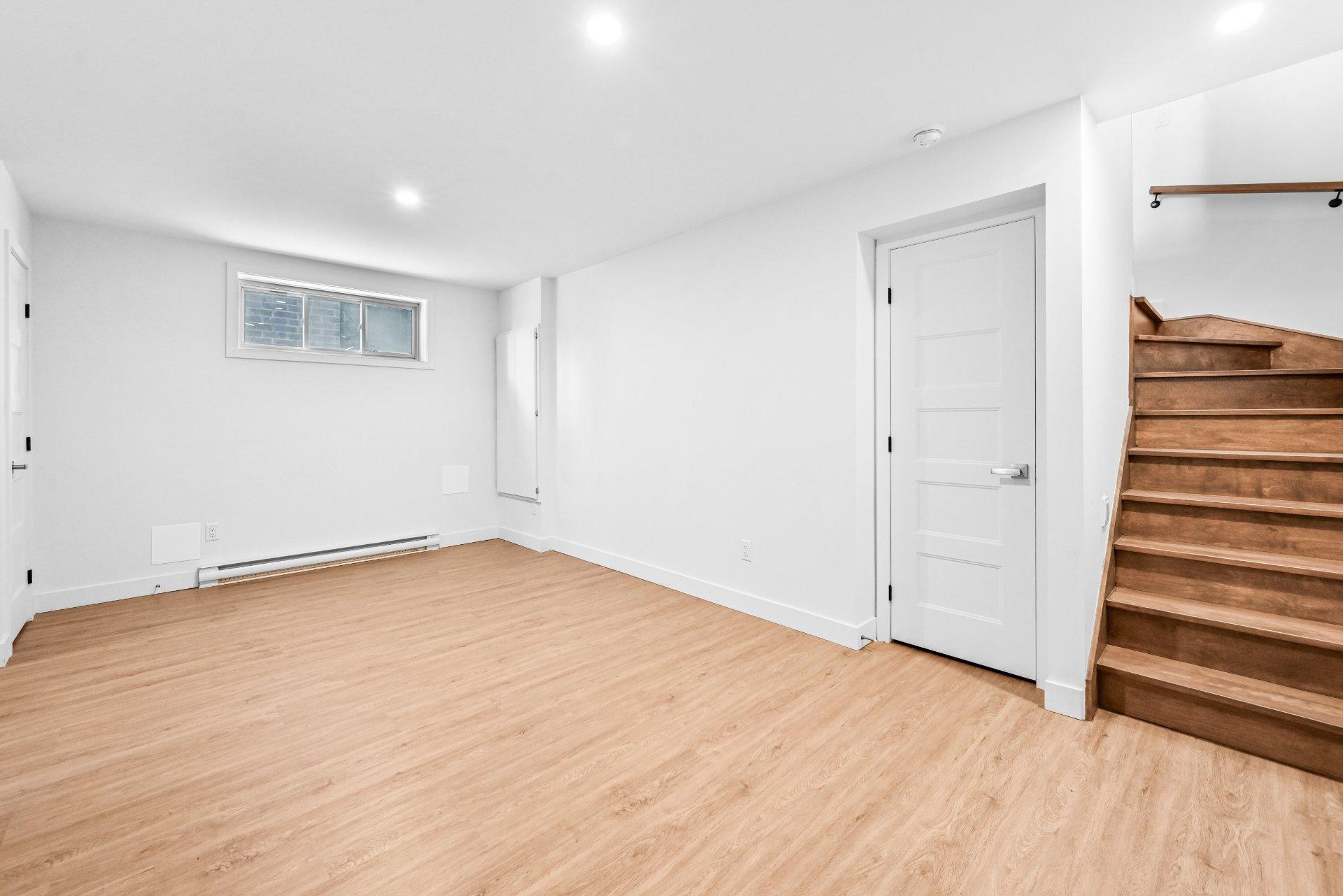 









185


21e Rue O.

,
Venise-en-Québec,




QC
J0J2K0

