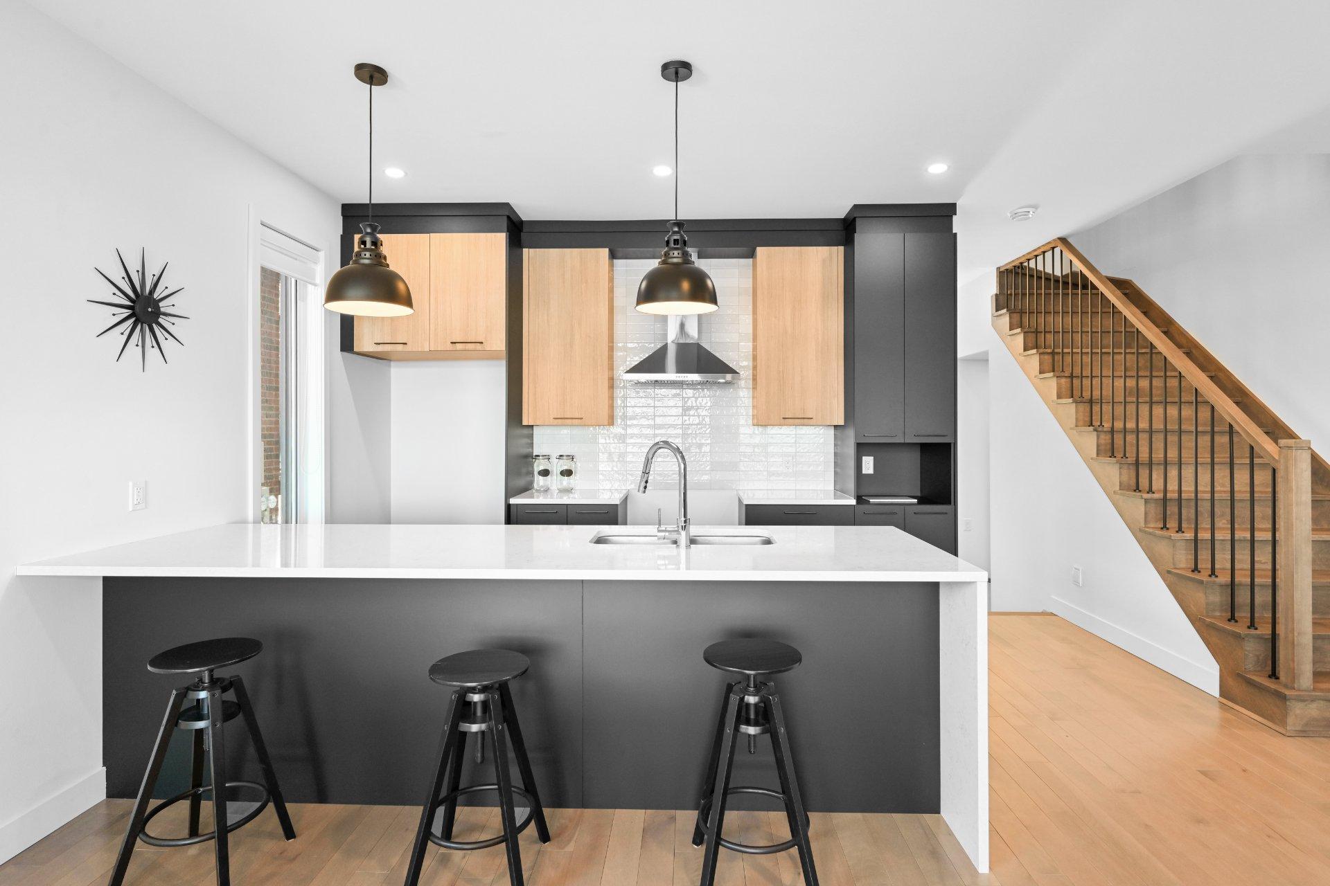 









185


21e Rue O.

,
Venise-en-Québec,




QC
J0J2K0

