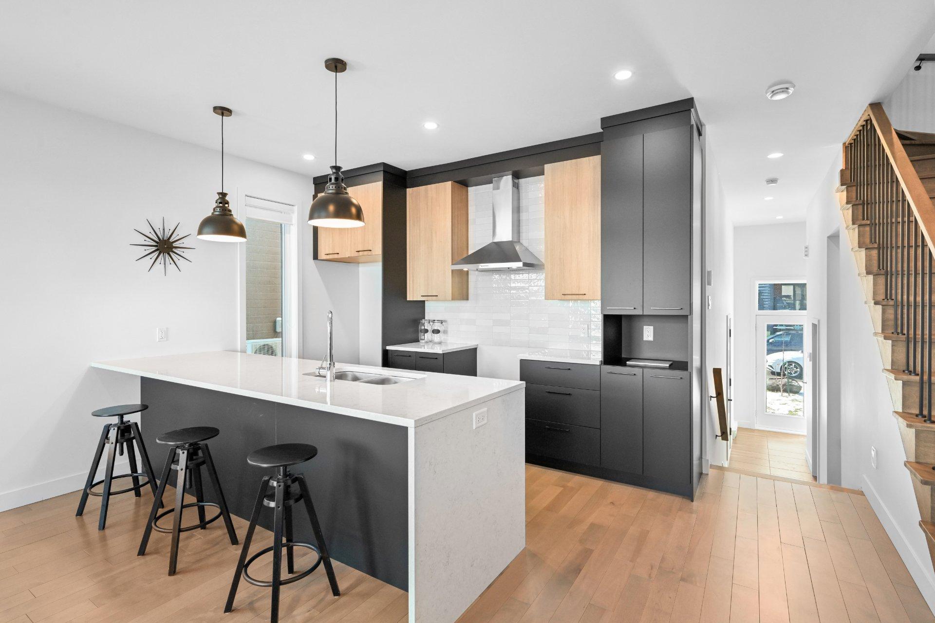 









185


21e Rue O.

,
Venise-en-Québec,




QC
J0J2K0

