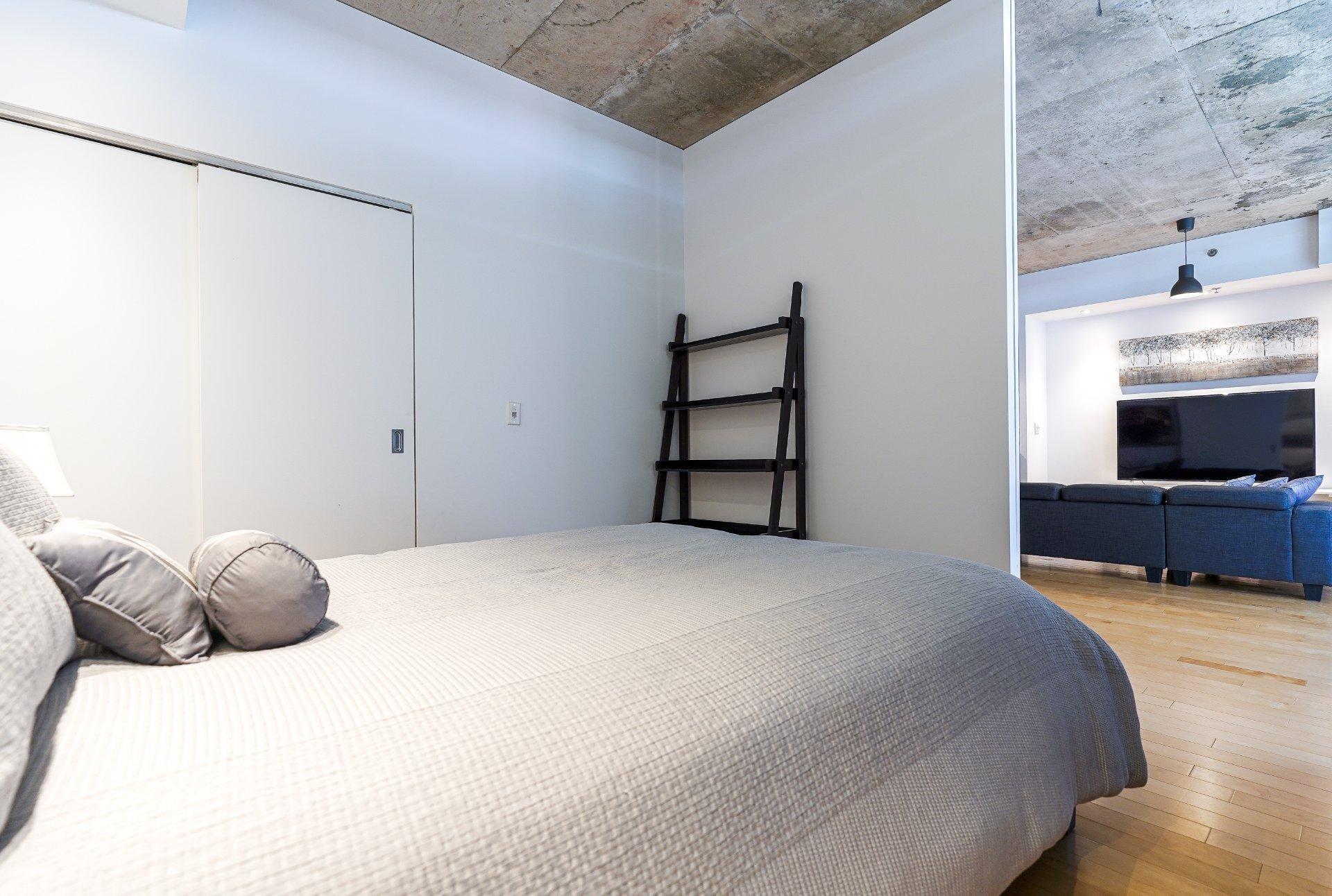 









630


Rue William

, 421,
Montréal (Ville-Marie),




QC
H3C4C9

