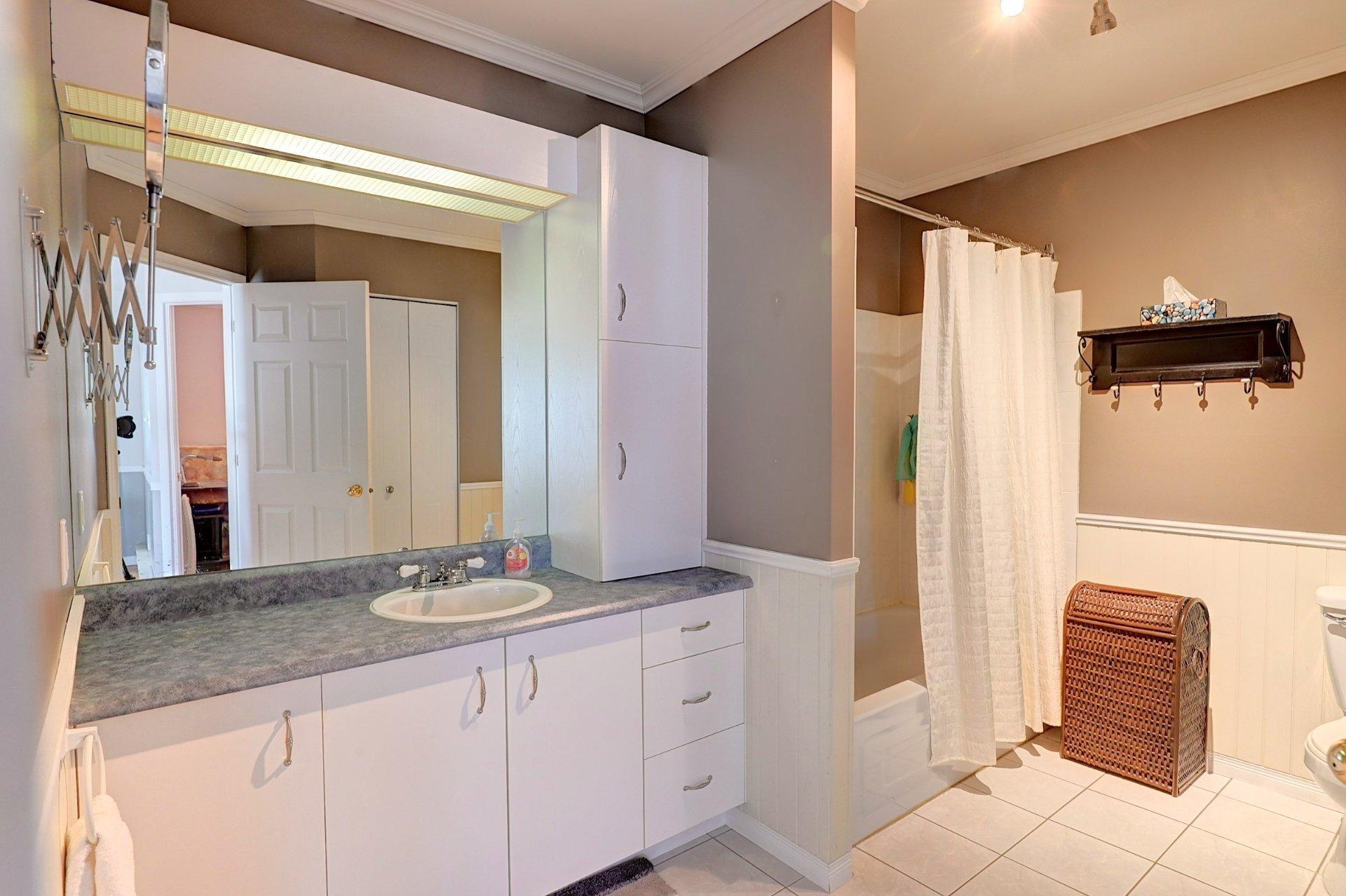 









4306


Rue Marc-Aurèle

,
Sherbrooke (Brompton/Rock Forest/Saint-Élie/Deauville),




QC
J1N4A6

