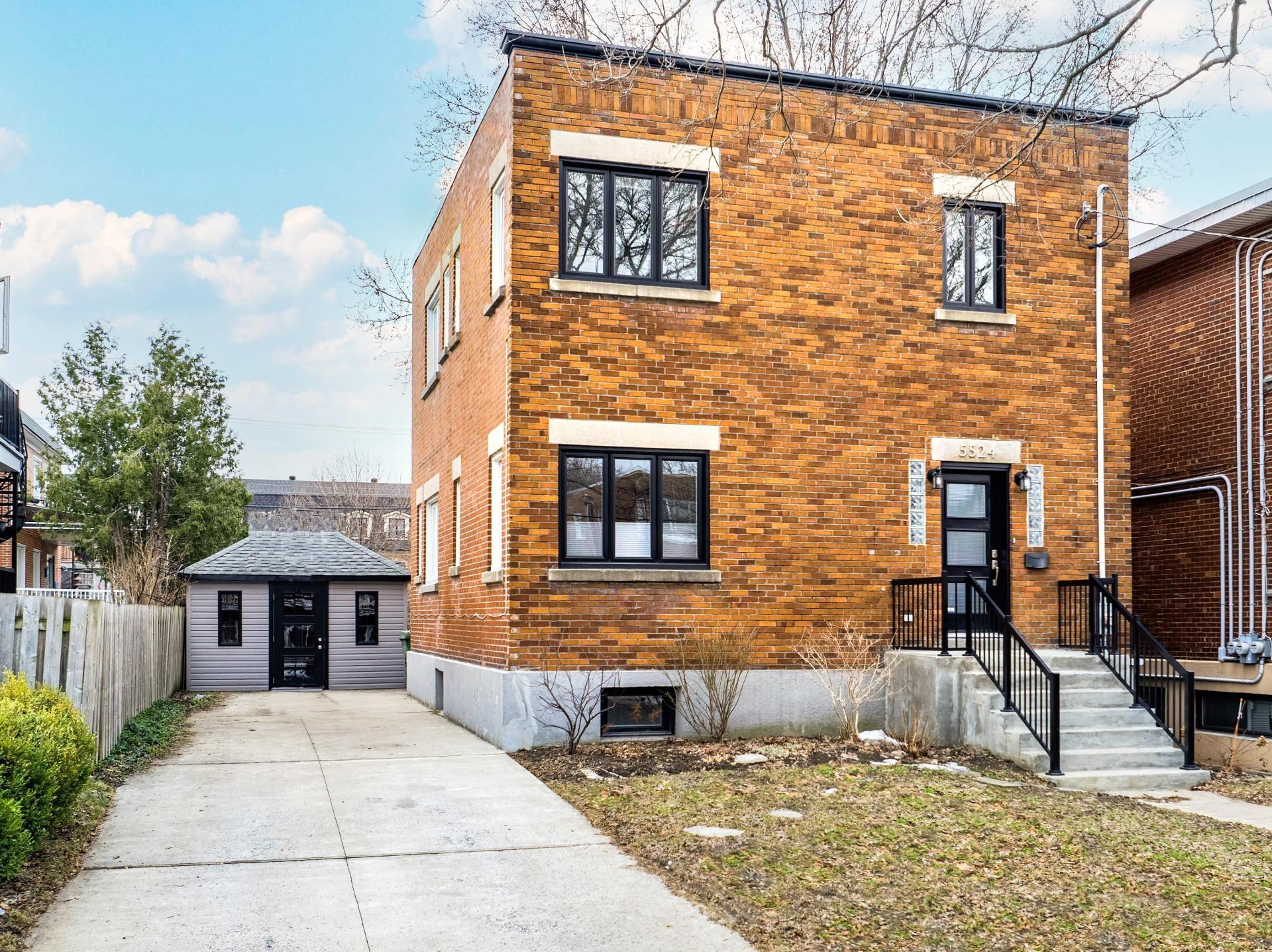









5524


Av. Clanranald

,
Montréal (Côte-des-Neiges/Notre-Dame-de-Grâce),




QC
H3X2S8

