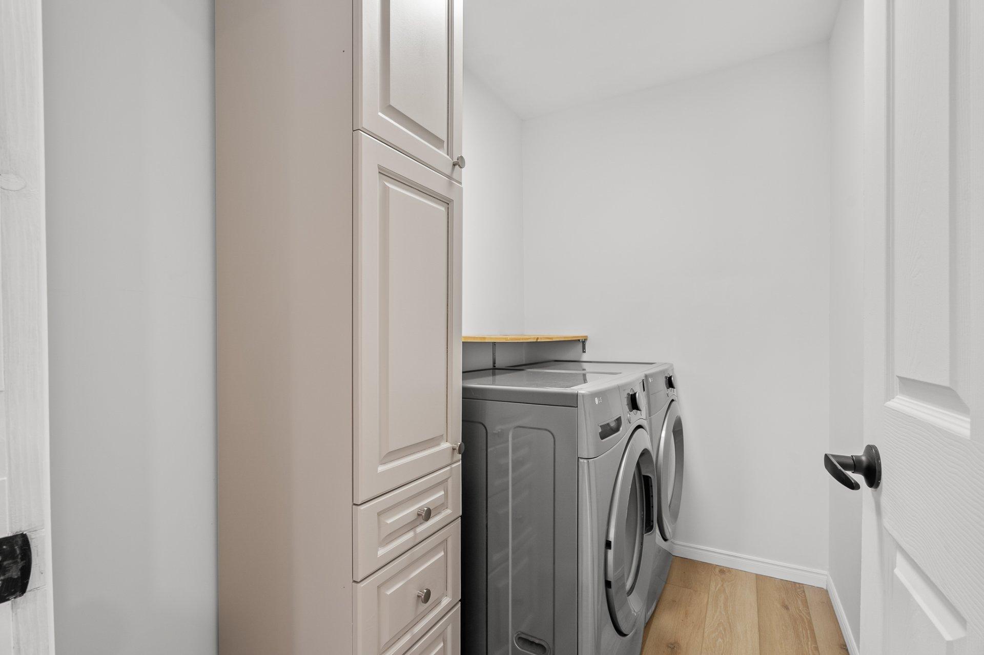 









166


Rue L.-J.-Papineau

,
Saint-Adolphe-d'Howard,




QC
J0T2B0

