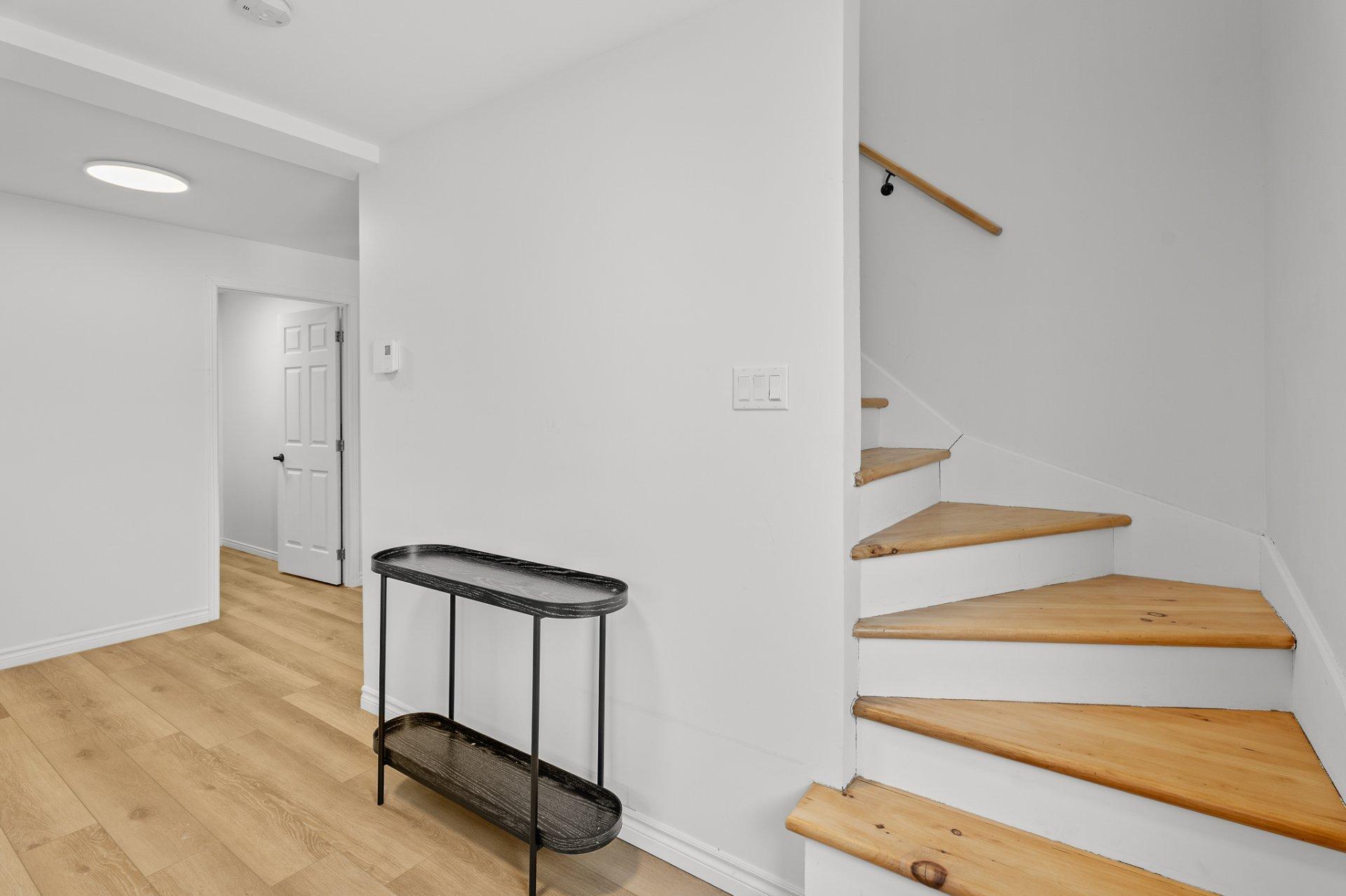 









166


Rue L.-J.-Papineau

,
Saint-Adolphe-d'Howard,




QC
J0T2B0

