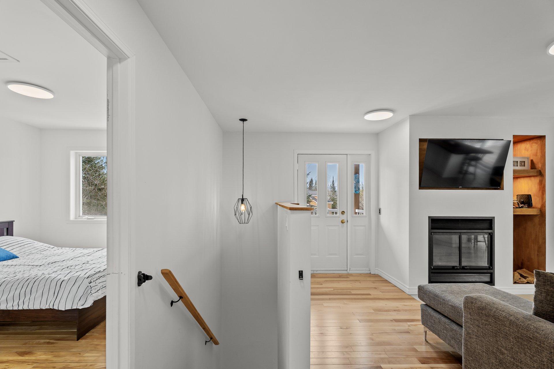 









166


Rue L.-J.-Papineau

,
Saint-Adolphe-d'Howard,




QC
J0T2B0

