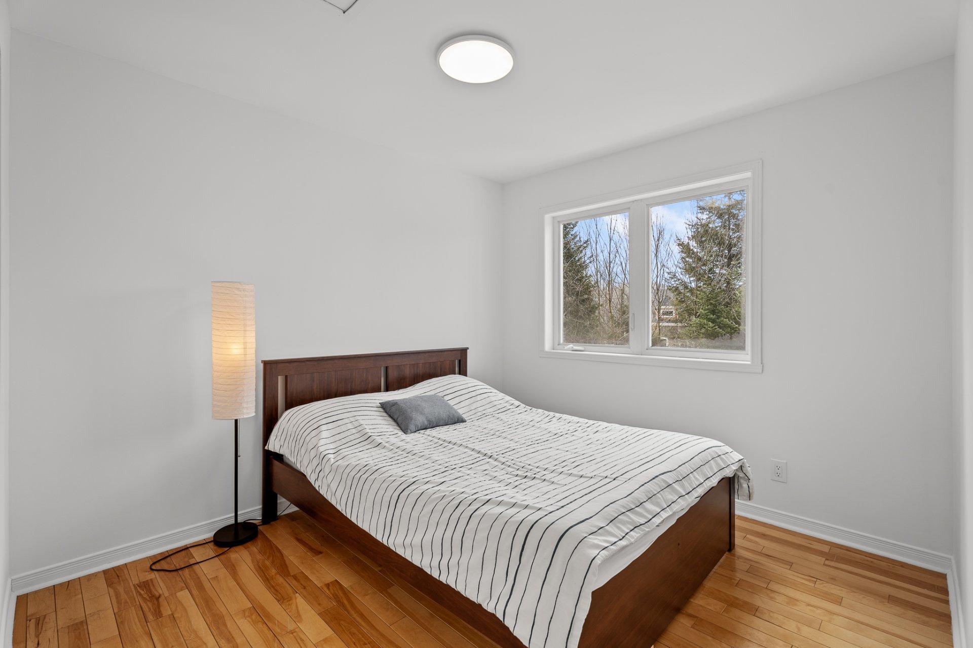 









166


Rue L.-J.-Papineau

,
Saint-Adolphe-d'Howard,




QC
J0T2B0

