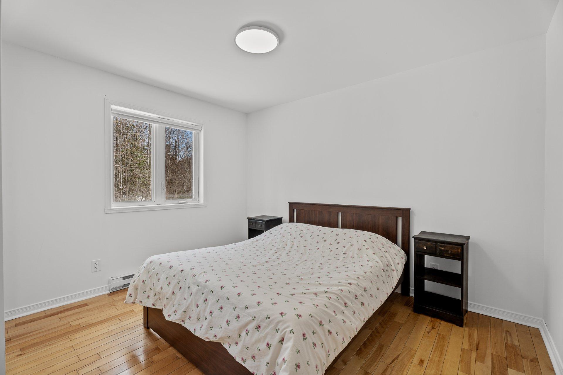 









166


Rue L.-J.-Papineau

,
Saint-Adolphe-d'Howard,




QC
J0T2B0

