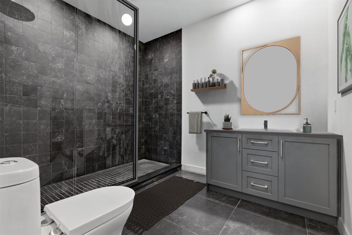 









8626

 - 8628


Av. De Chateaubriand

,
Montréal (Villeray/Saint-Michel/Parc-Extension),




QC
H2S0A5

