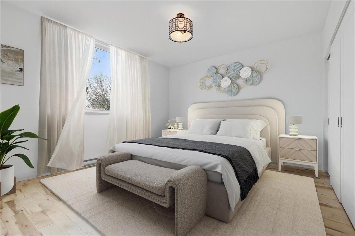 









8626

 - 8628


Av. De Chateaubriand

,
Montréal (Villeray/Saint-Michel/Parc-Extension),




QC
H2S0A5

