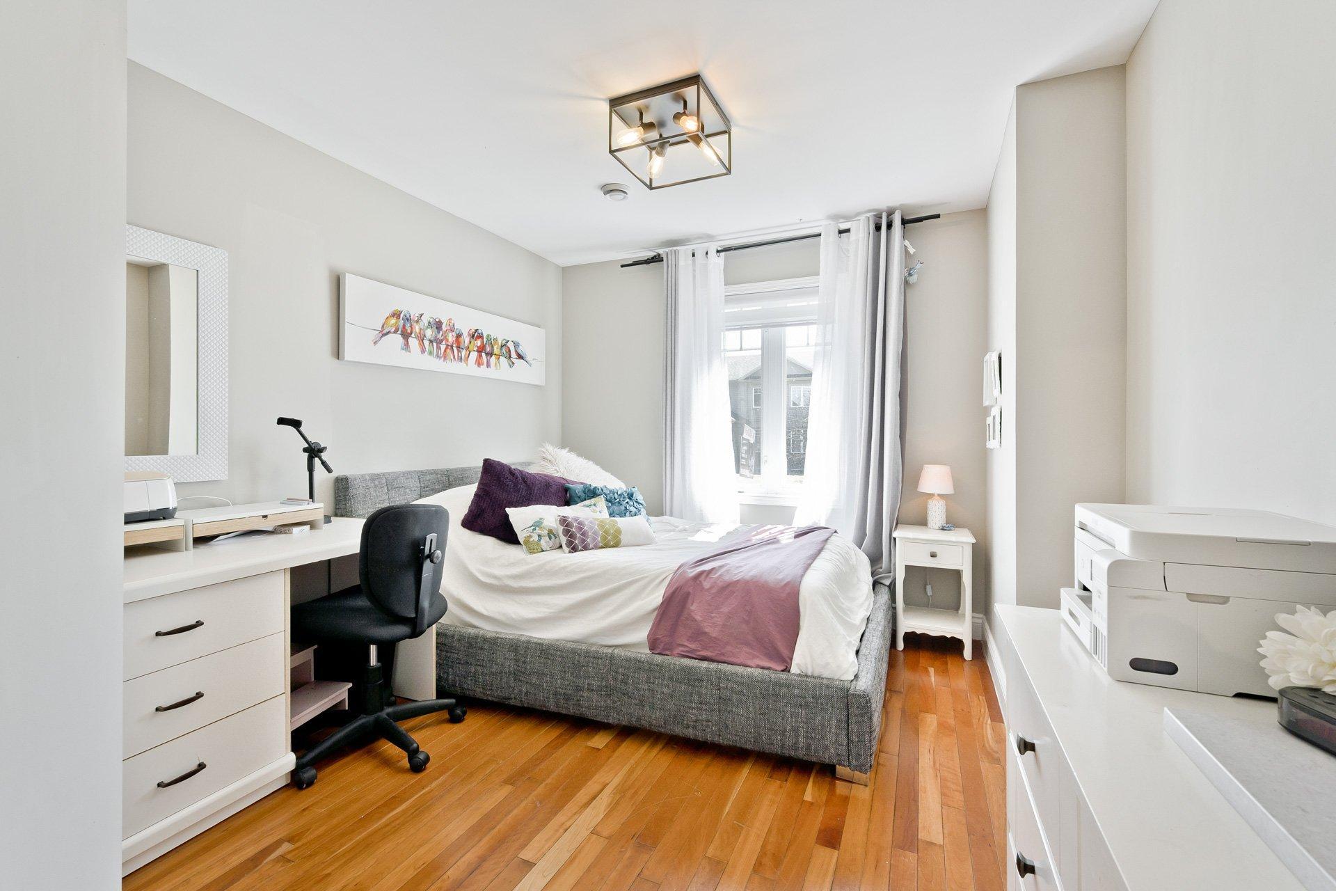 









1040


Rue Hélène-Boullé

, 101,
Sherbrooke (Brompton/Rock Forest/Saint-Élie/Deauville),




QC
J1N4G9

