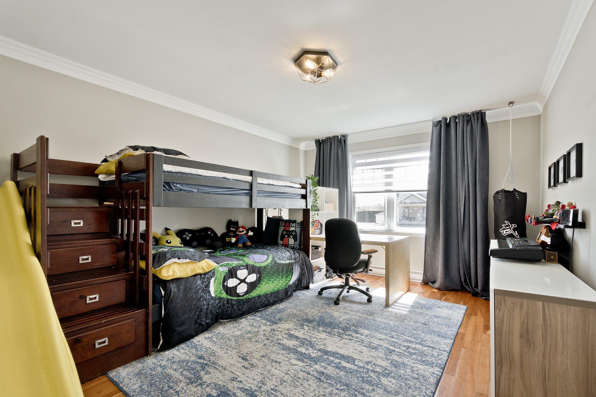 









1040


Rue Hélène-Boullé

, 101,
Sherbrooke (Brompton/Rock Forest/Saint-Élie/Deauville),




QC
J1N4G9

