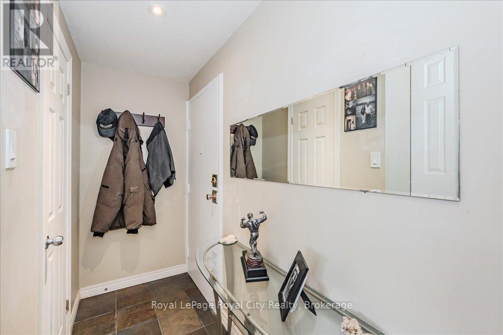 












2 - 40 SILVERCREEK PARKWAY N

,
Guelph (Junction/Onward Willow),




Ontario
N1H7X5

