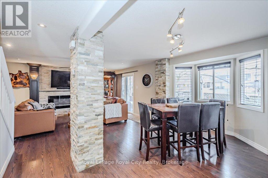 












2 - 40 SILVERCREEK PARKWAY N

,
Guelph (Junction/Onward Willow),




Ontario
N1H7X5

