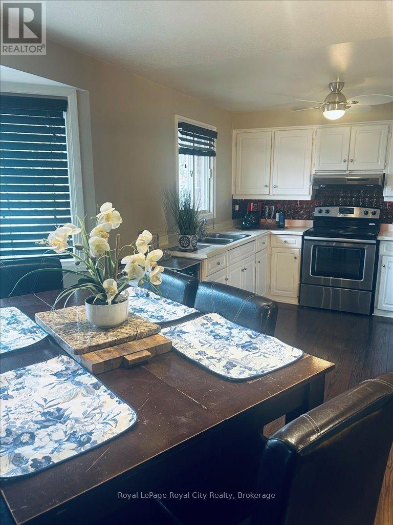 












2 - 40 SILVERCREEK PARKWAY N

,
Guelph (Junction/Onward Willow),




Ontario
N1H7X5

