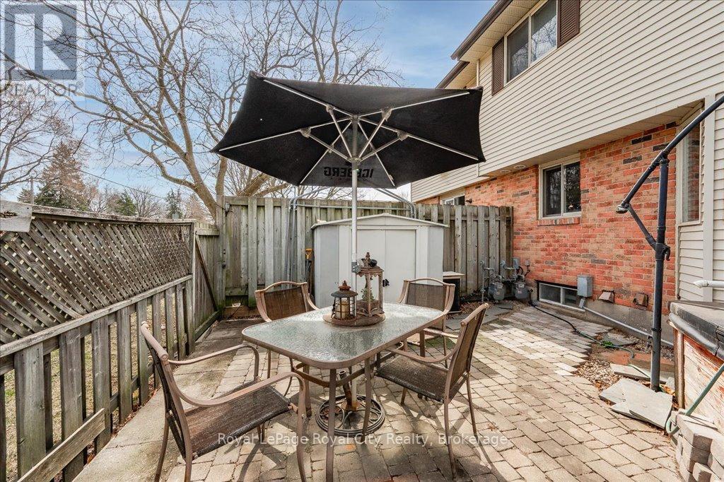 












2 - 40 SILVERCREEK PARKWAY N

,
Guelph (Junction/Onward Willow),




Ontario
N1H7X5

