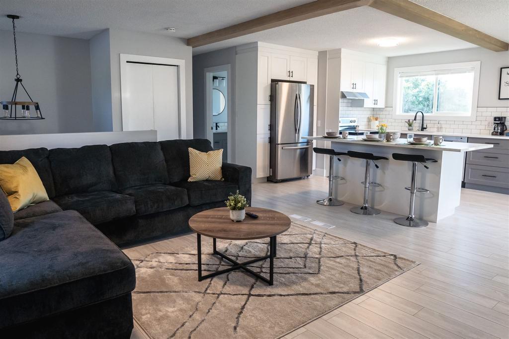 









714


Young

Road,
Kelowna,




BC
V1W 1A8

