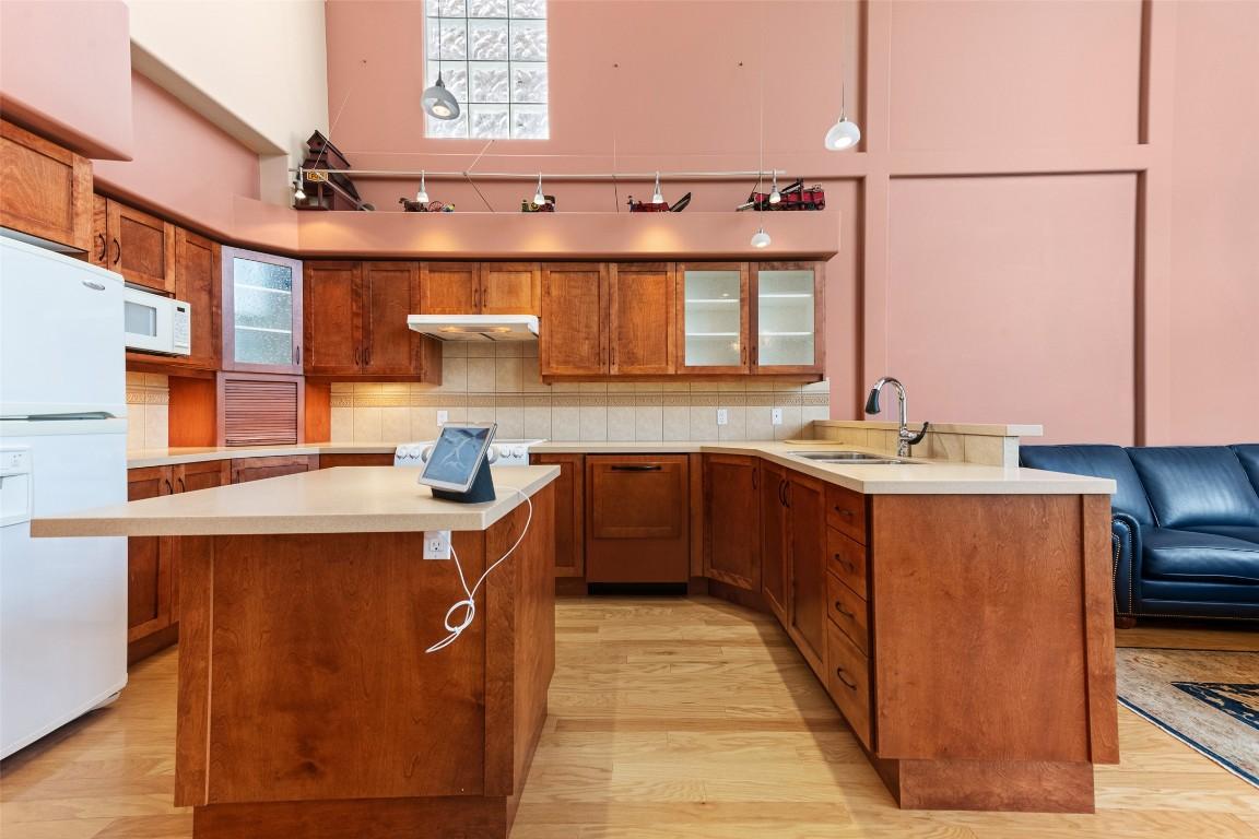 









250


Marina

Way, 505,
Penticton,




BC
V2A 1H4

